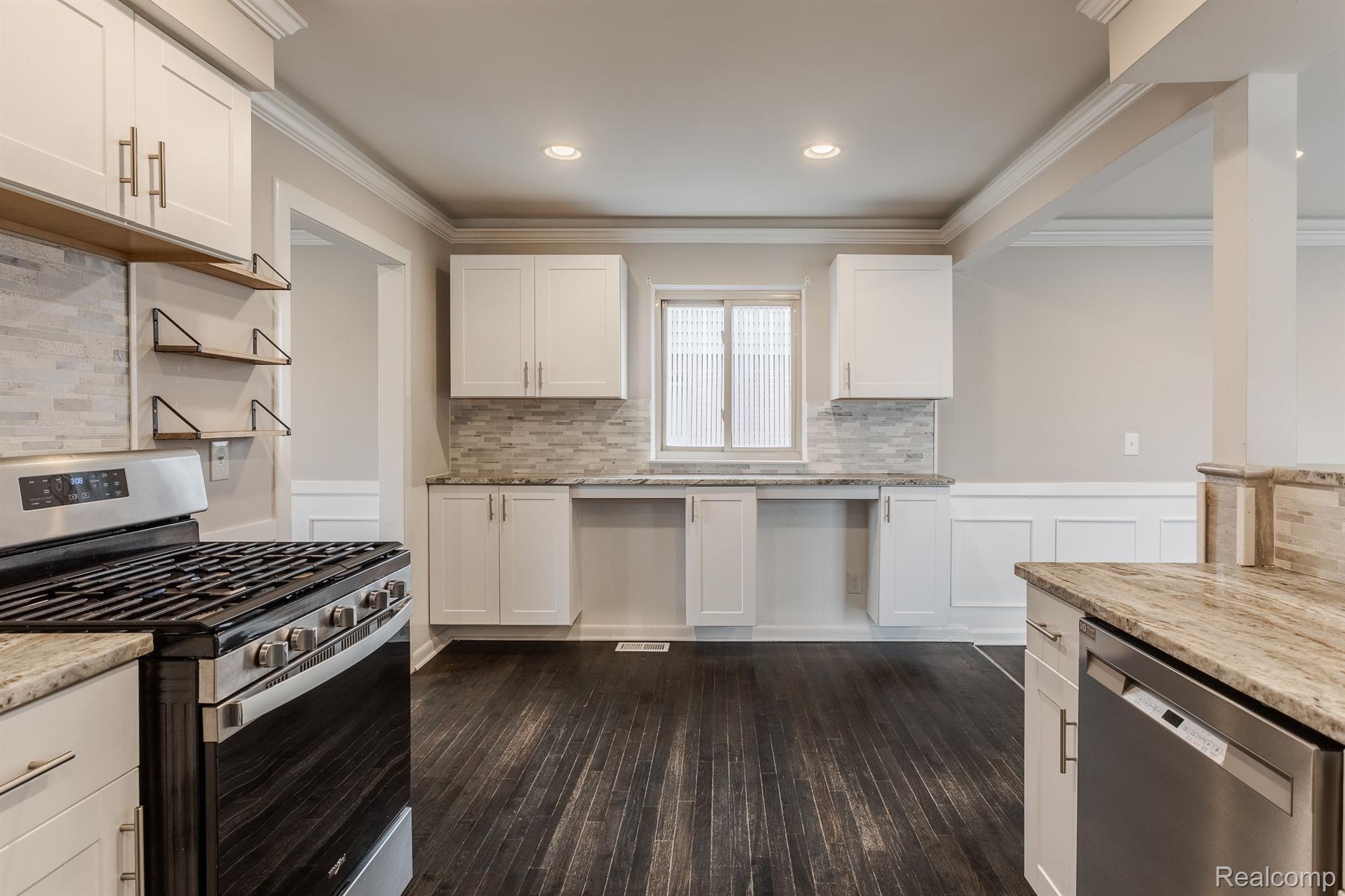 11928 SORRENTO Boulevard