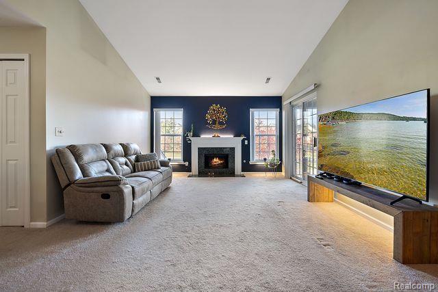 3553 OAKMONTE Boulevard