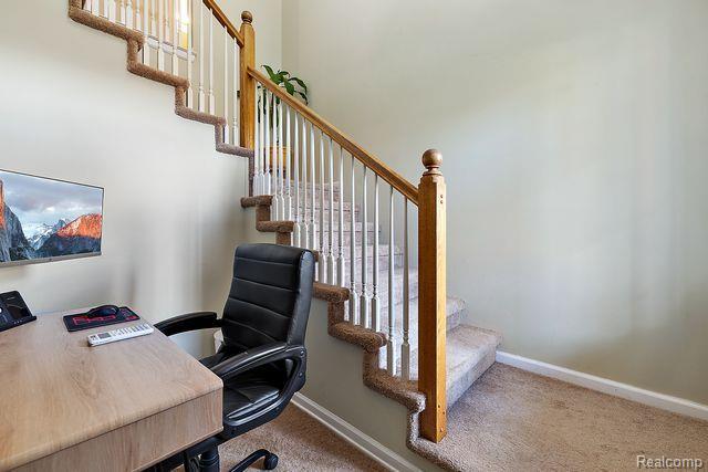 3553 OAKMONTE Boulevard