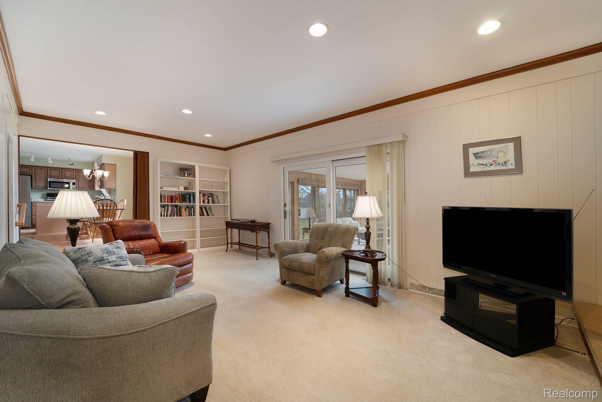 4275 E NEWLAND Drive