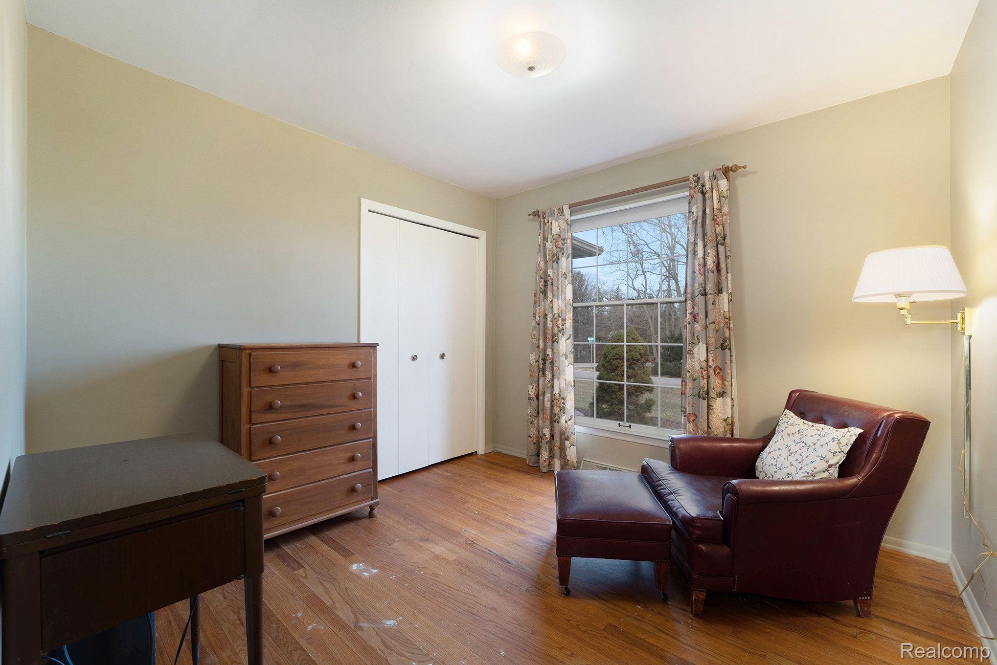 4275 E NEWLAND Drive