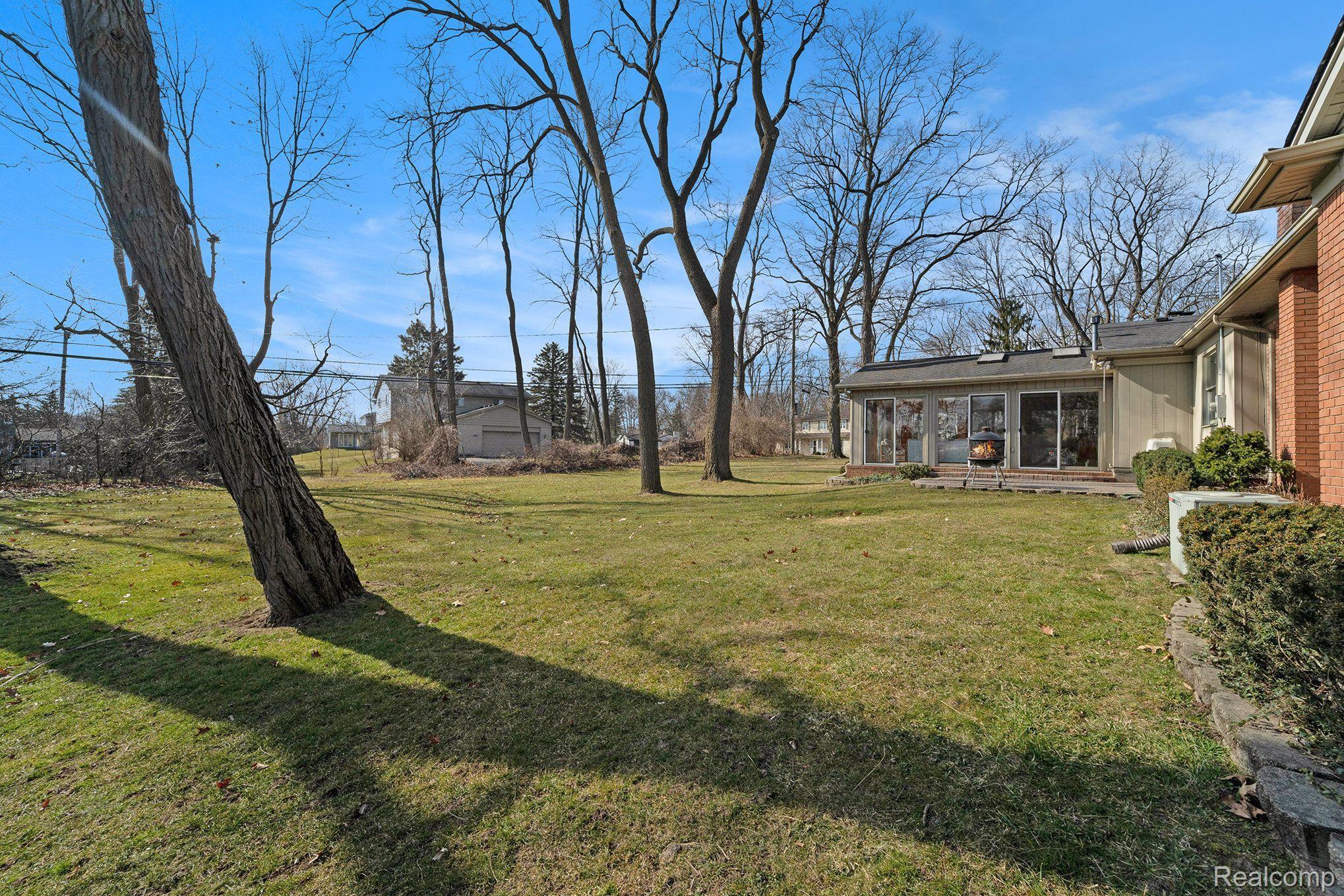 4275 E NEWLAND Drive