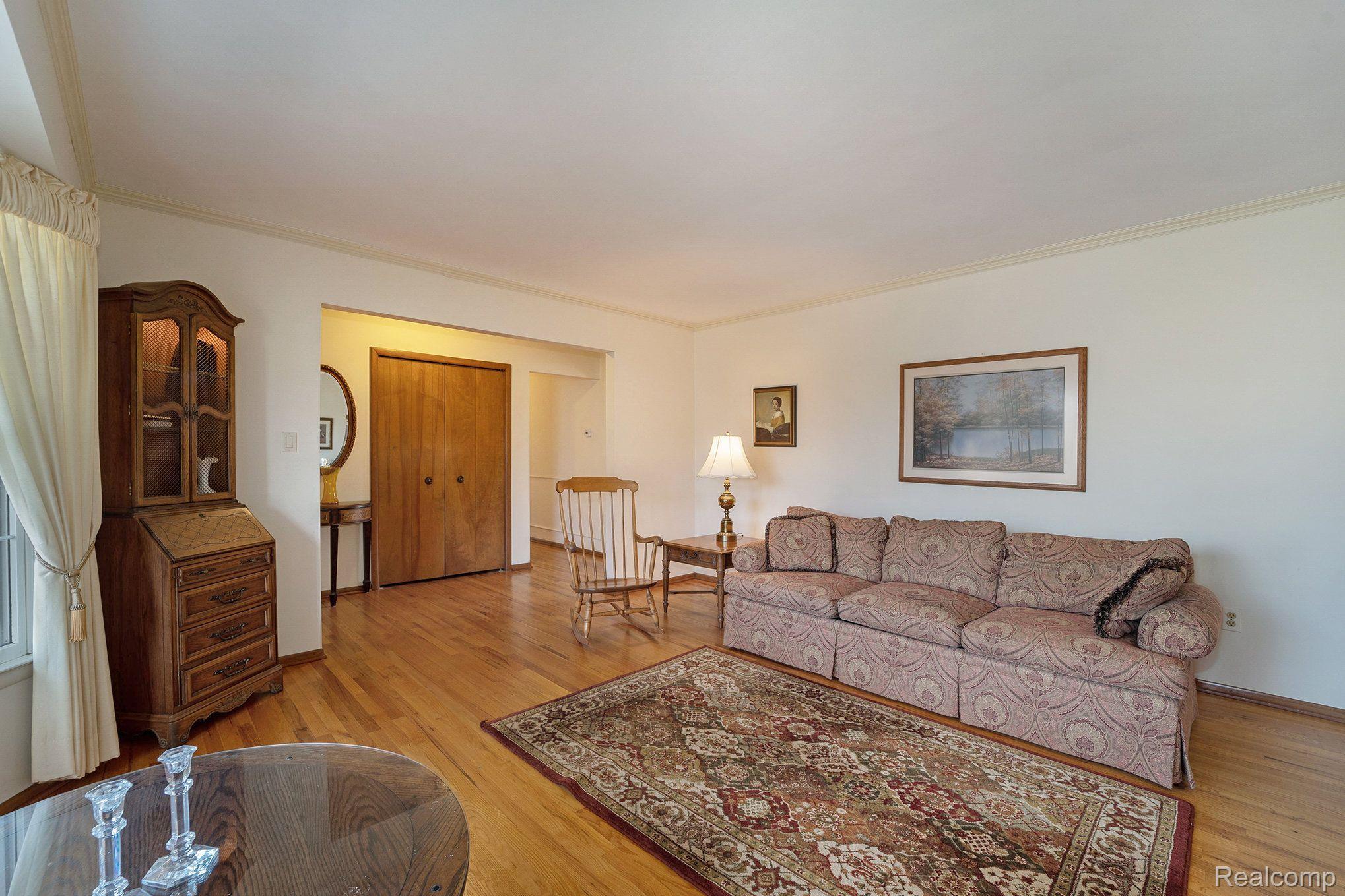 4275 E NEWLAND Drive