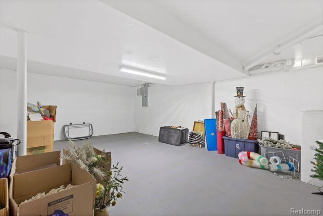 46472 SPRINGWOOD Drive