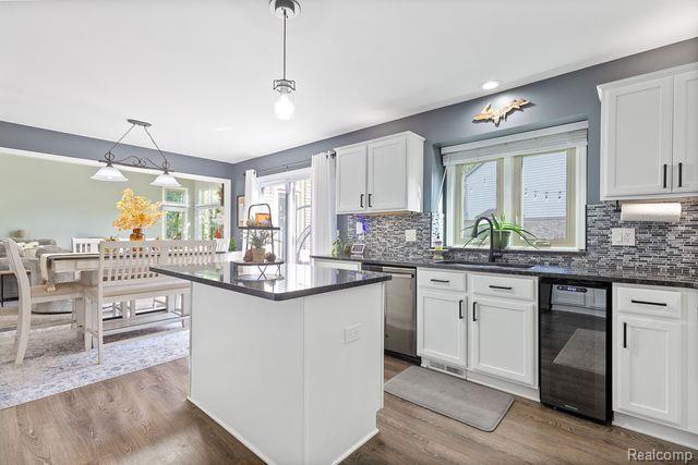 46472 SPRINGWOOD Drive