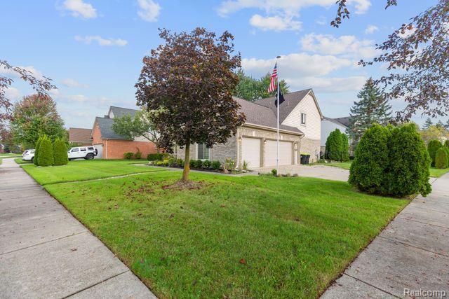 46472 SPRINGWOOD Drive