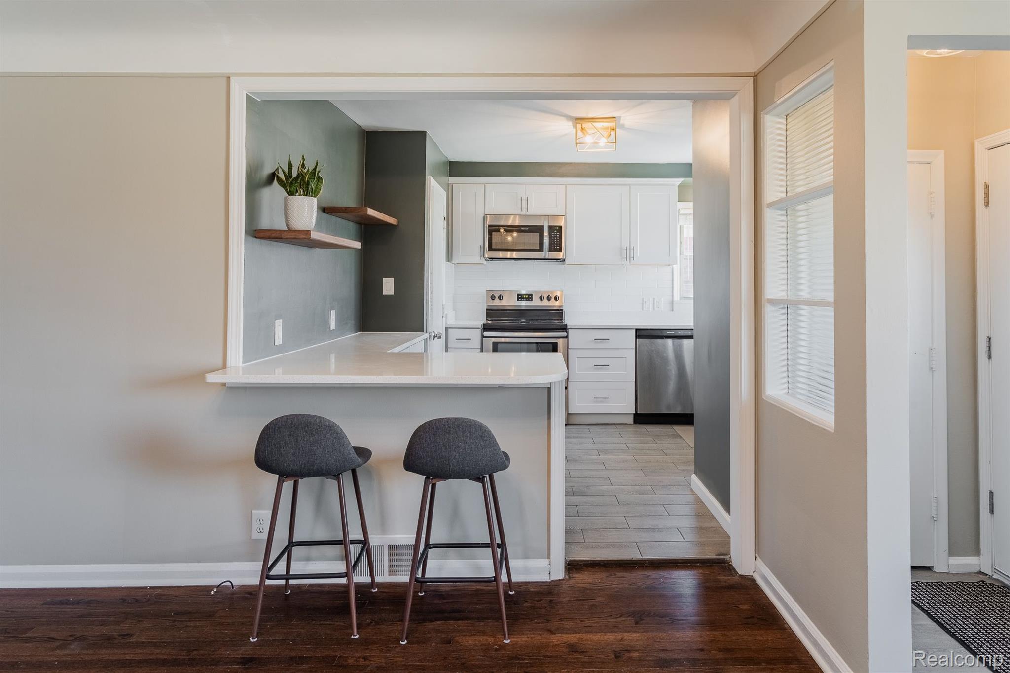 12931 OAK PARK Boulevard