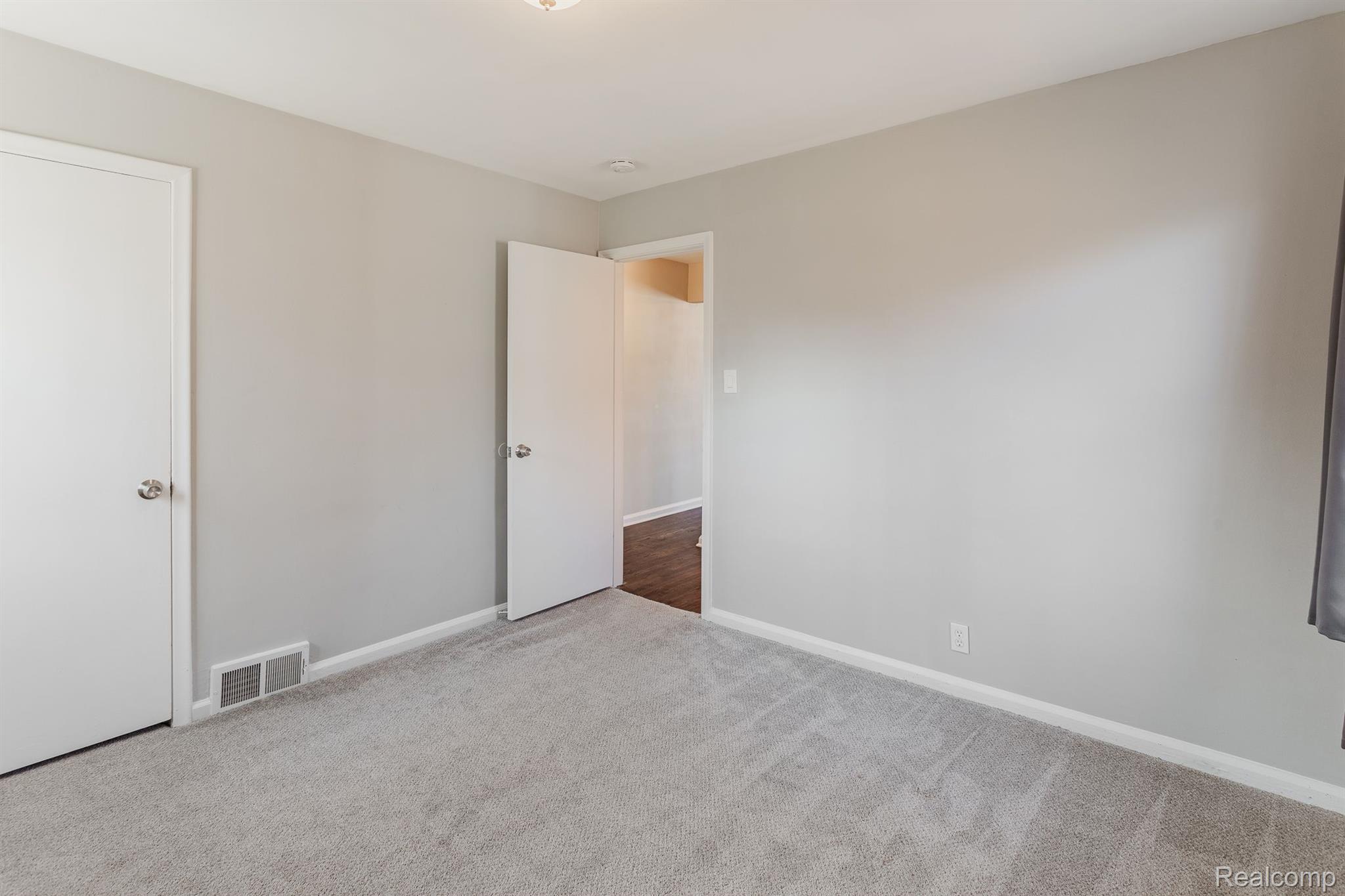 12931 OAK PARK Boulevard