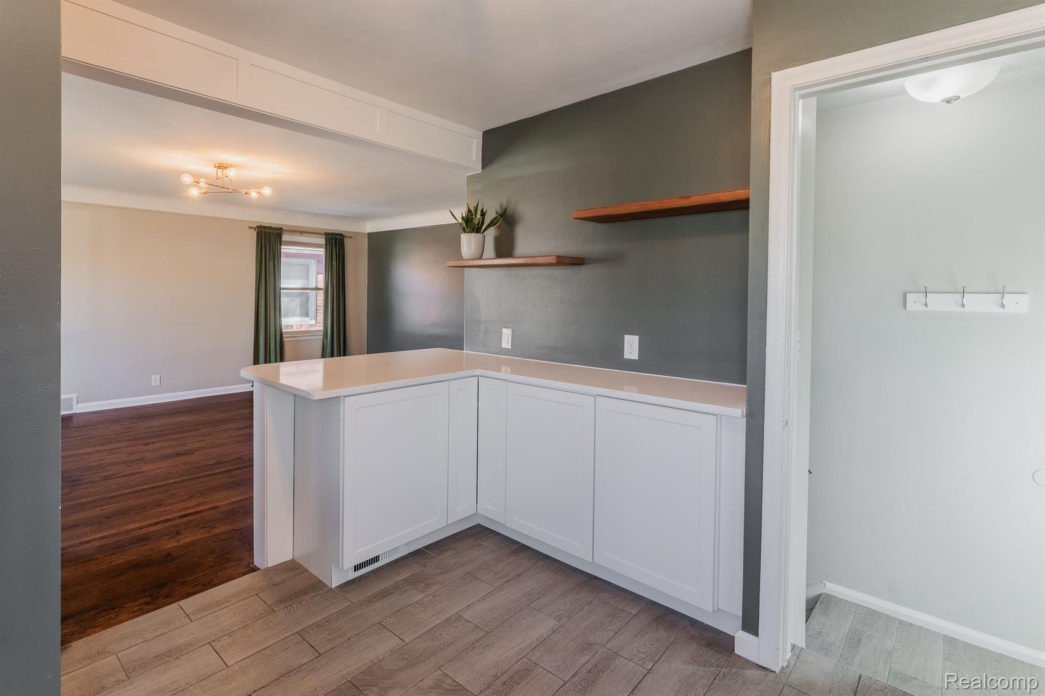 12931 OAK PARK Boulevard