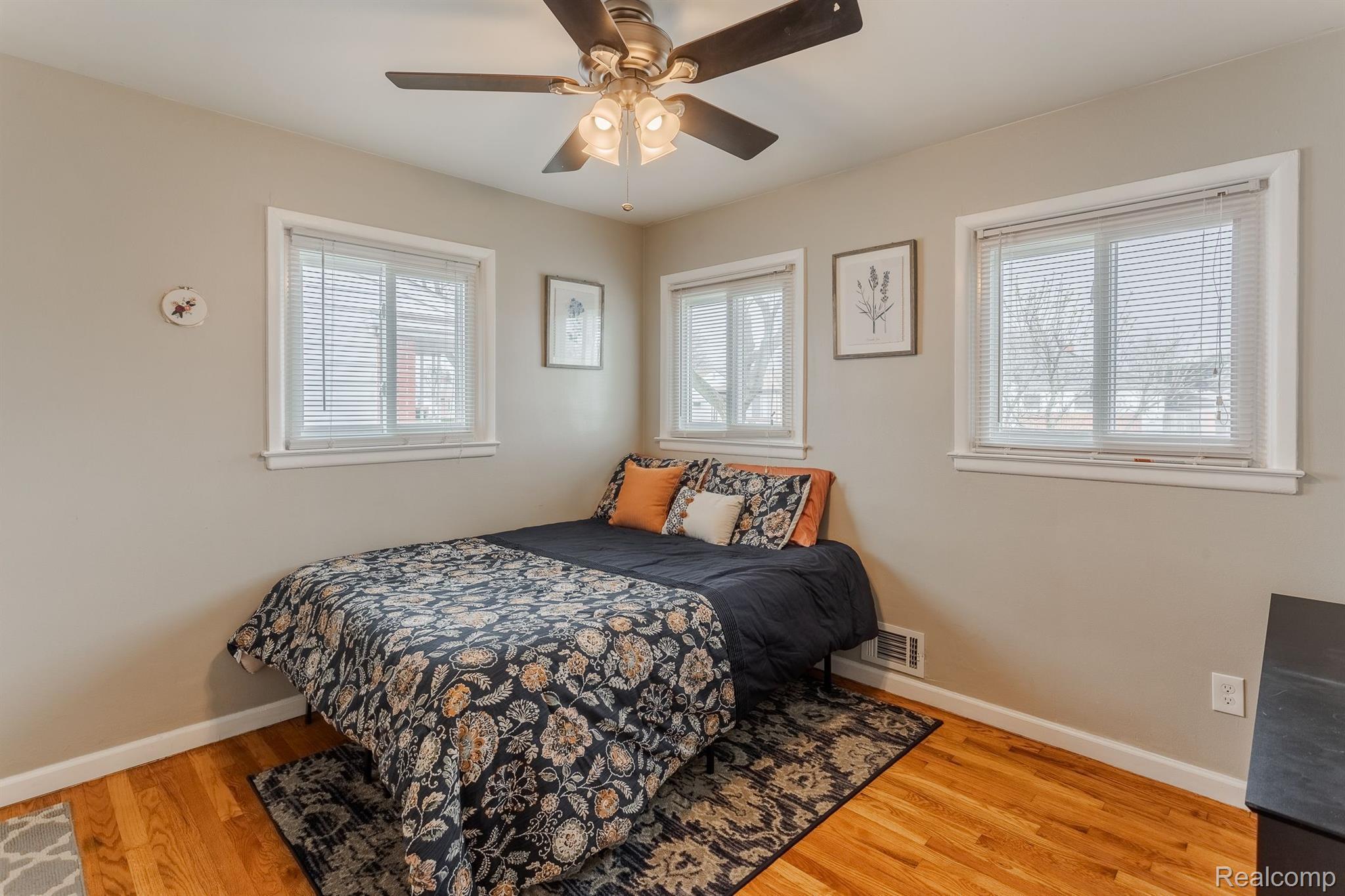 28345 ALGER Boulevard