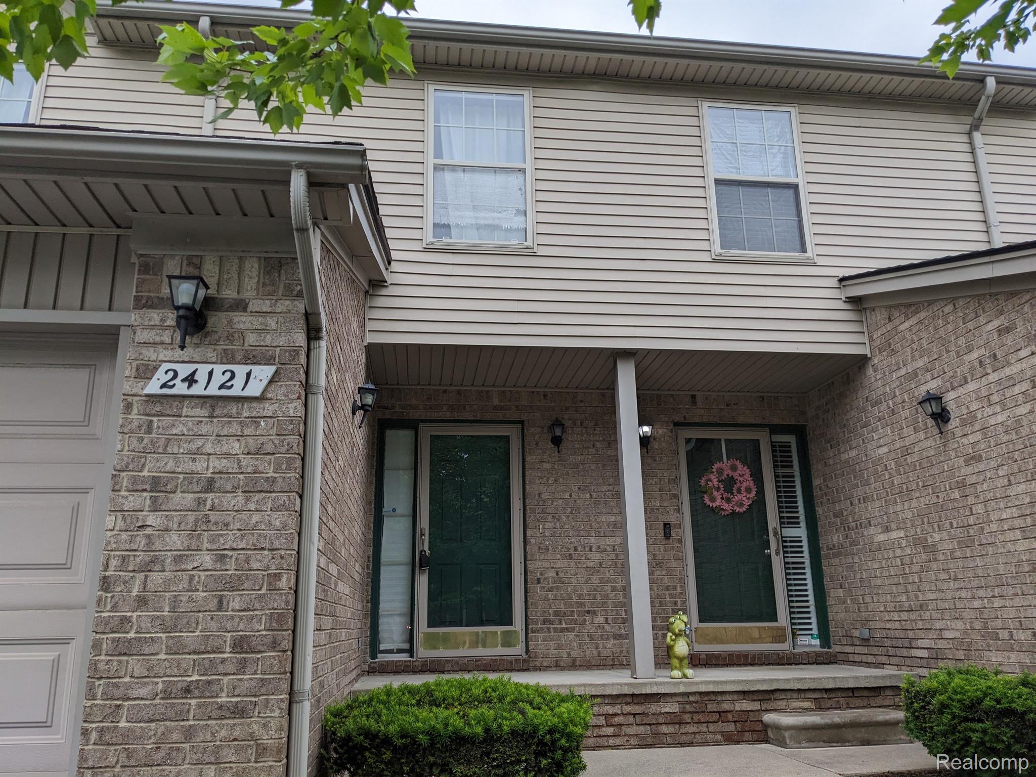 24121 LATHRUP Boulevard