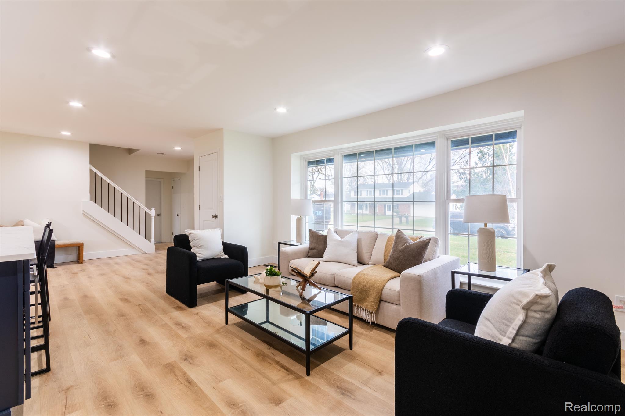 4086 WHITEBIRCH Drive