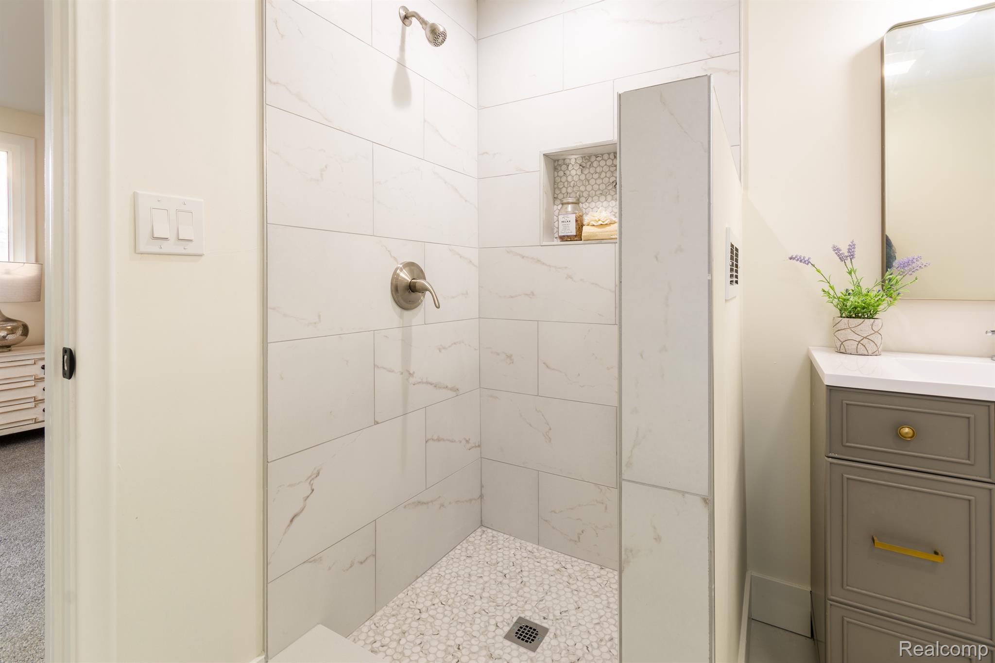 4086 WHITEBIRCH Drive