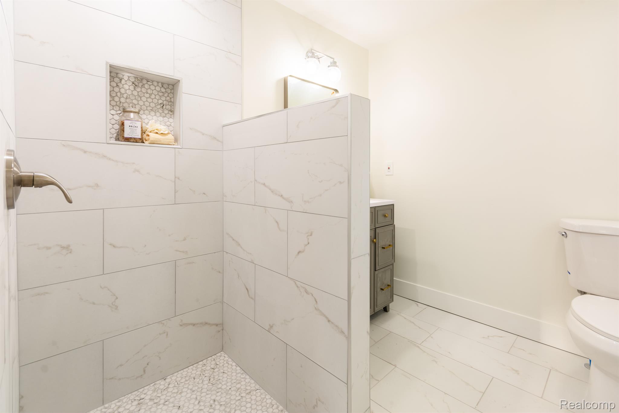 4086 WHITEBIRCH Drive