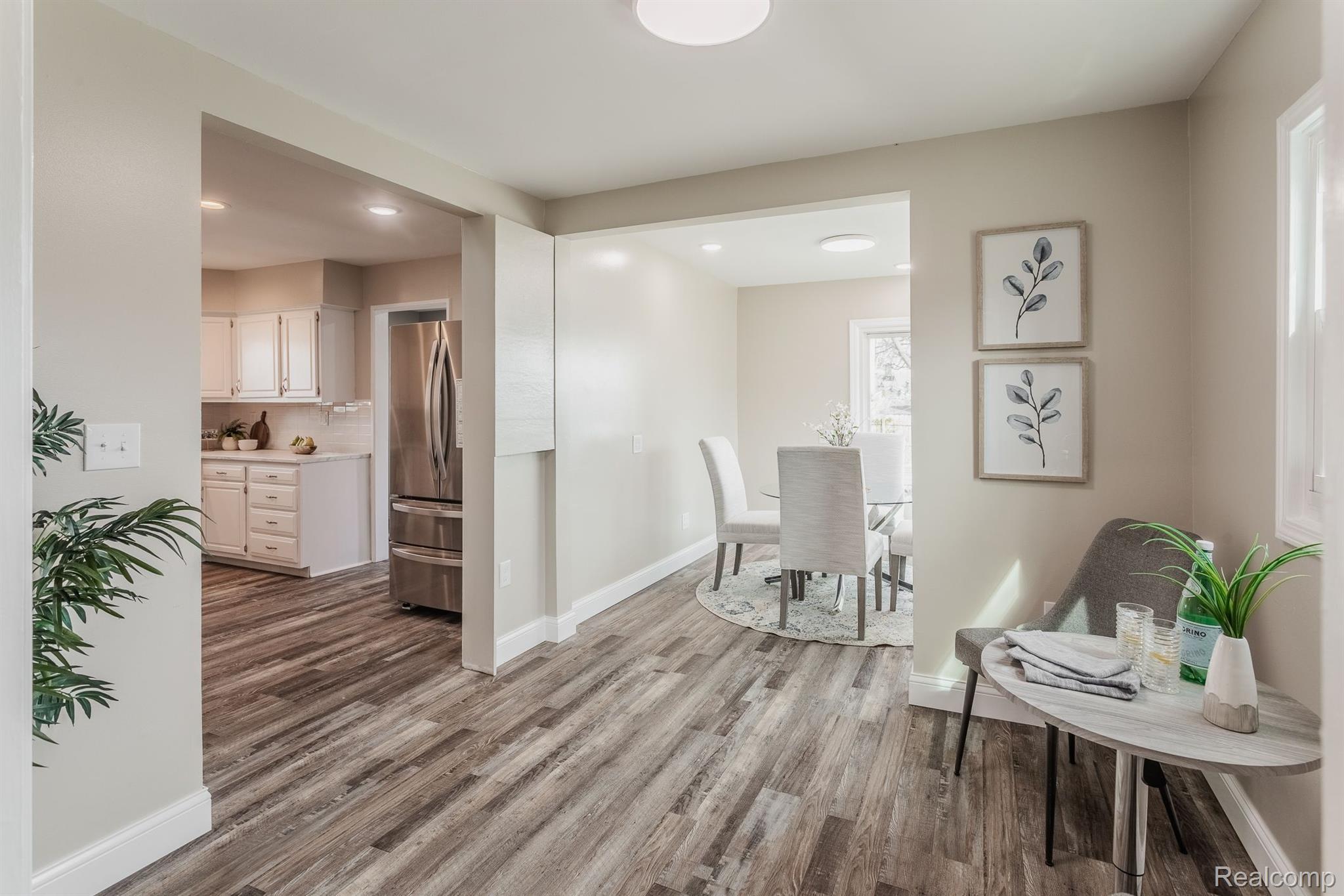 27328 HAMPDEN Street