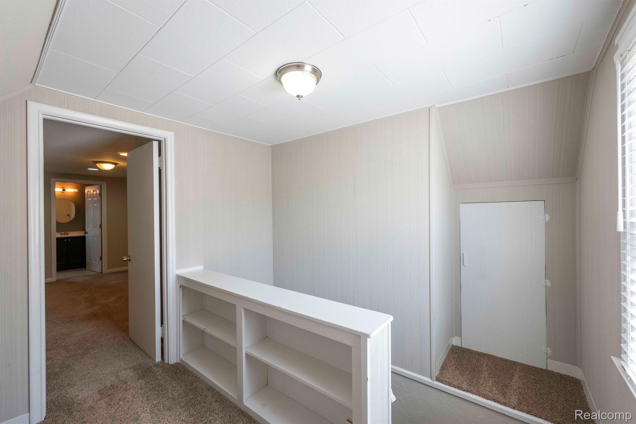 3012 GRIFFITH Avenue