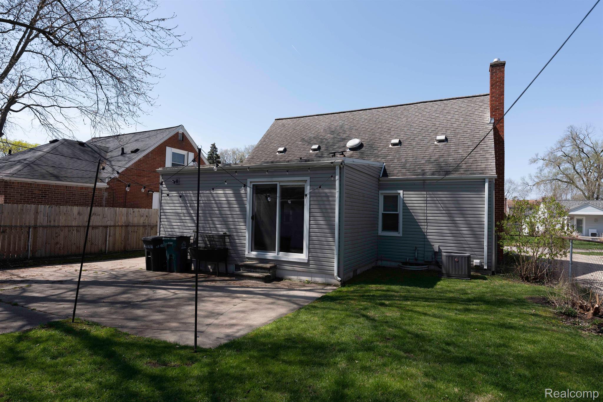 3012 GRIFFITH Avenue