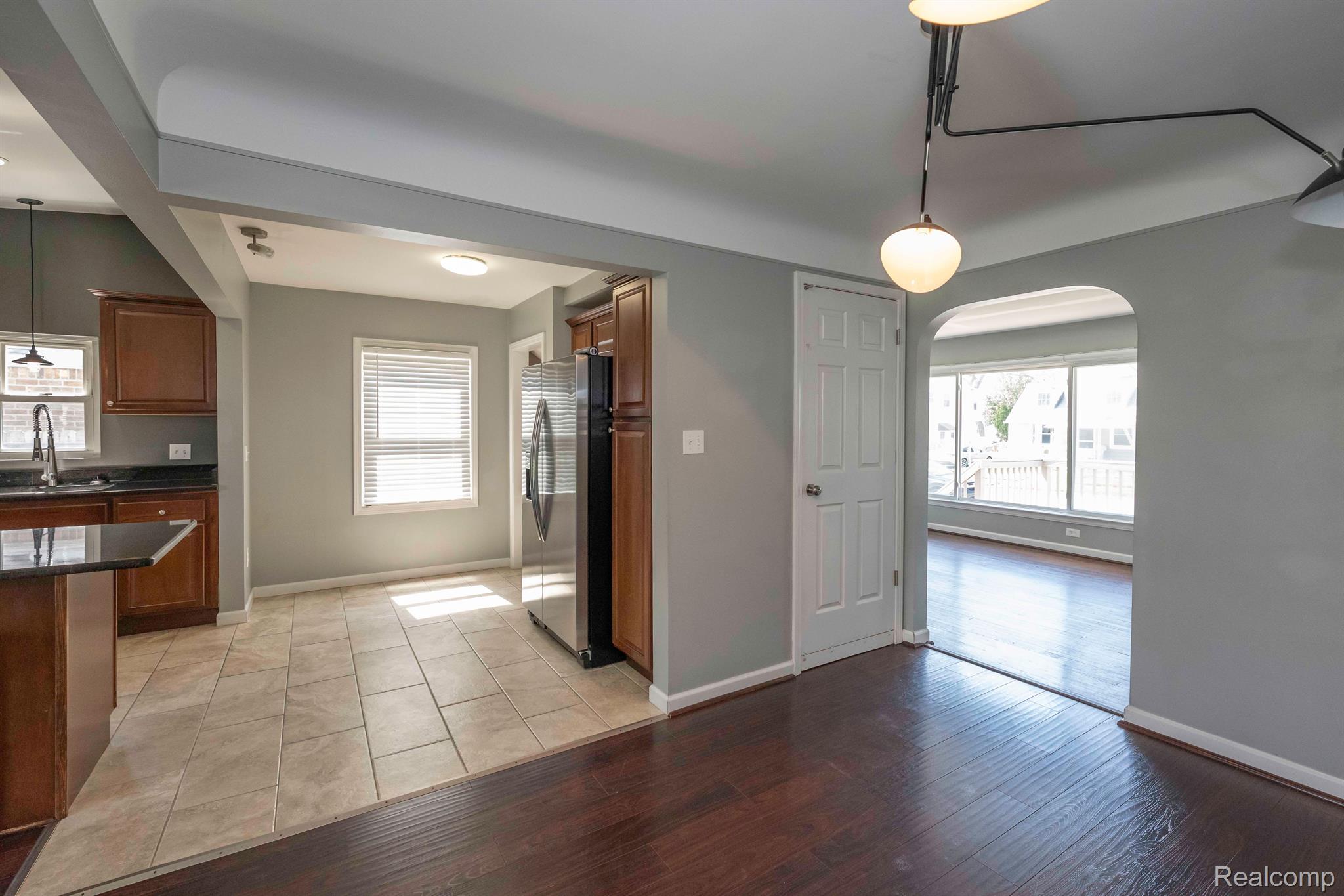 3012 GRIFFITH Avenue