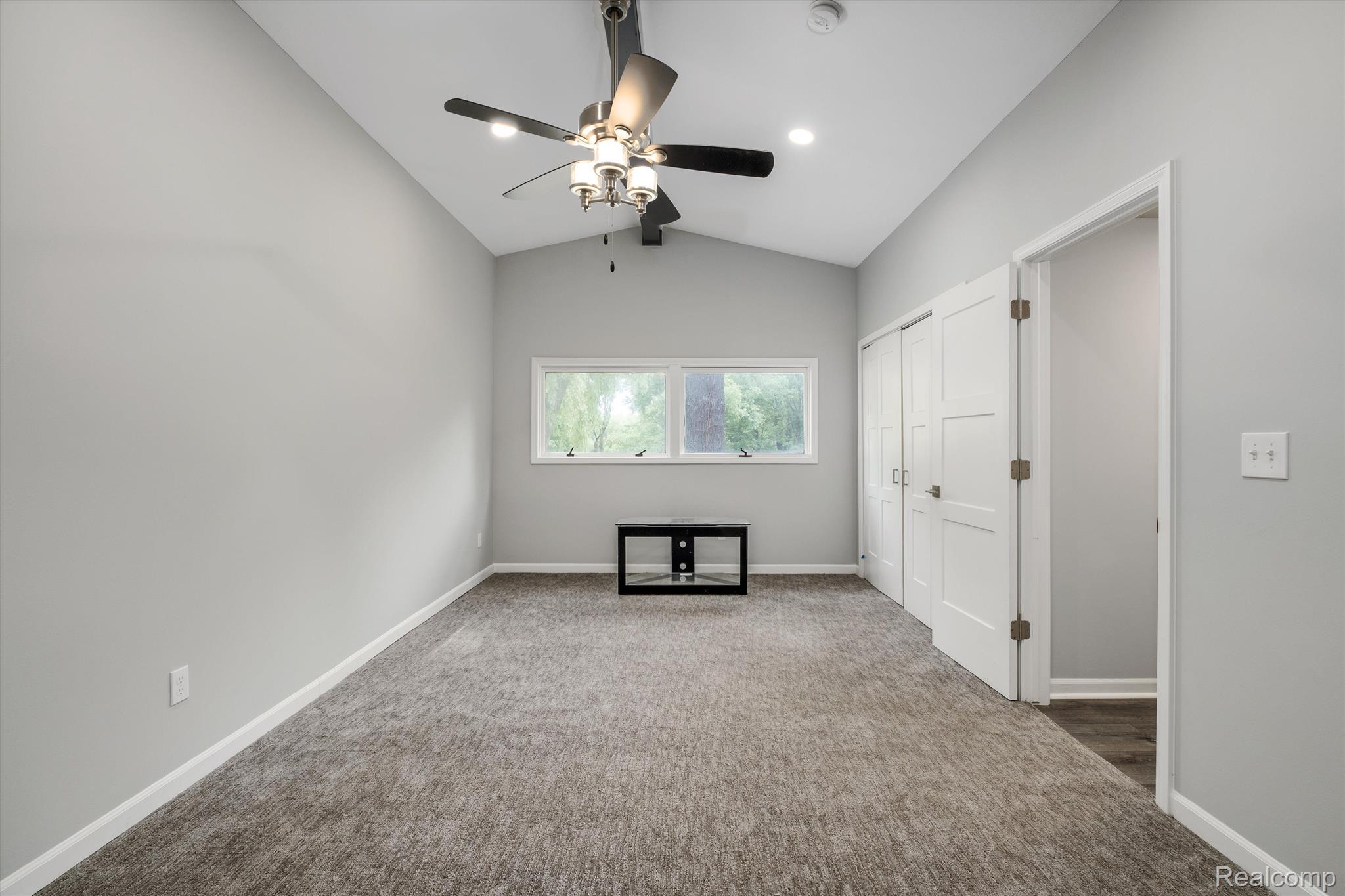 1765 E PREDMORE Road