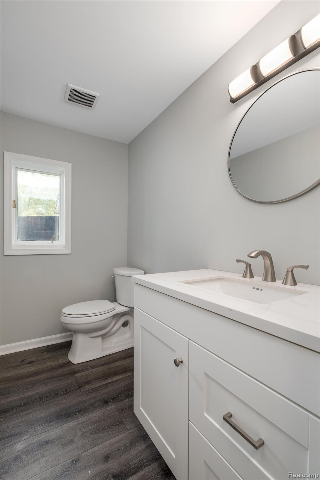 1765 E PREDMORE Road