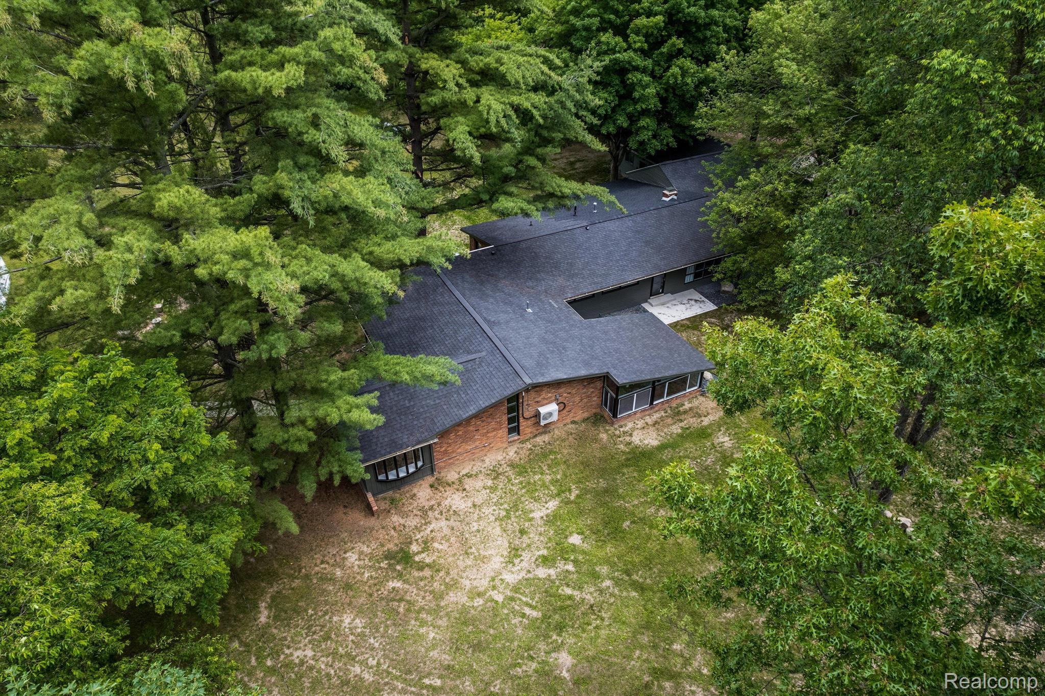 1765 E PREDMORE Road