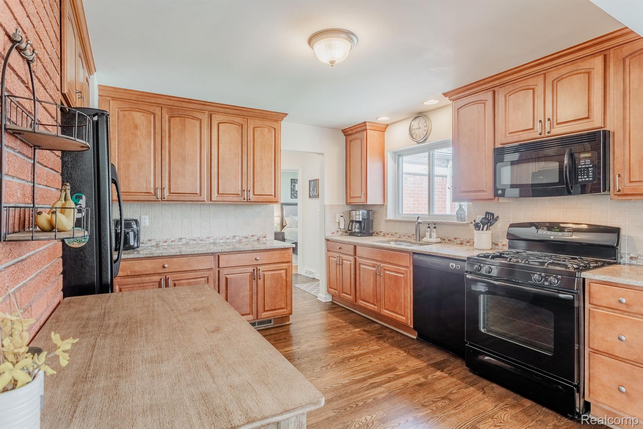 4130 SPRINGER Avenue