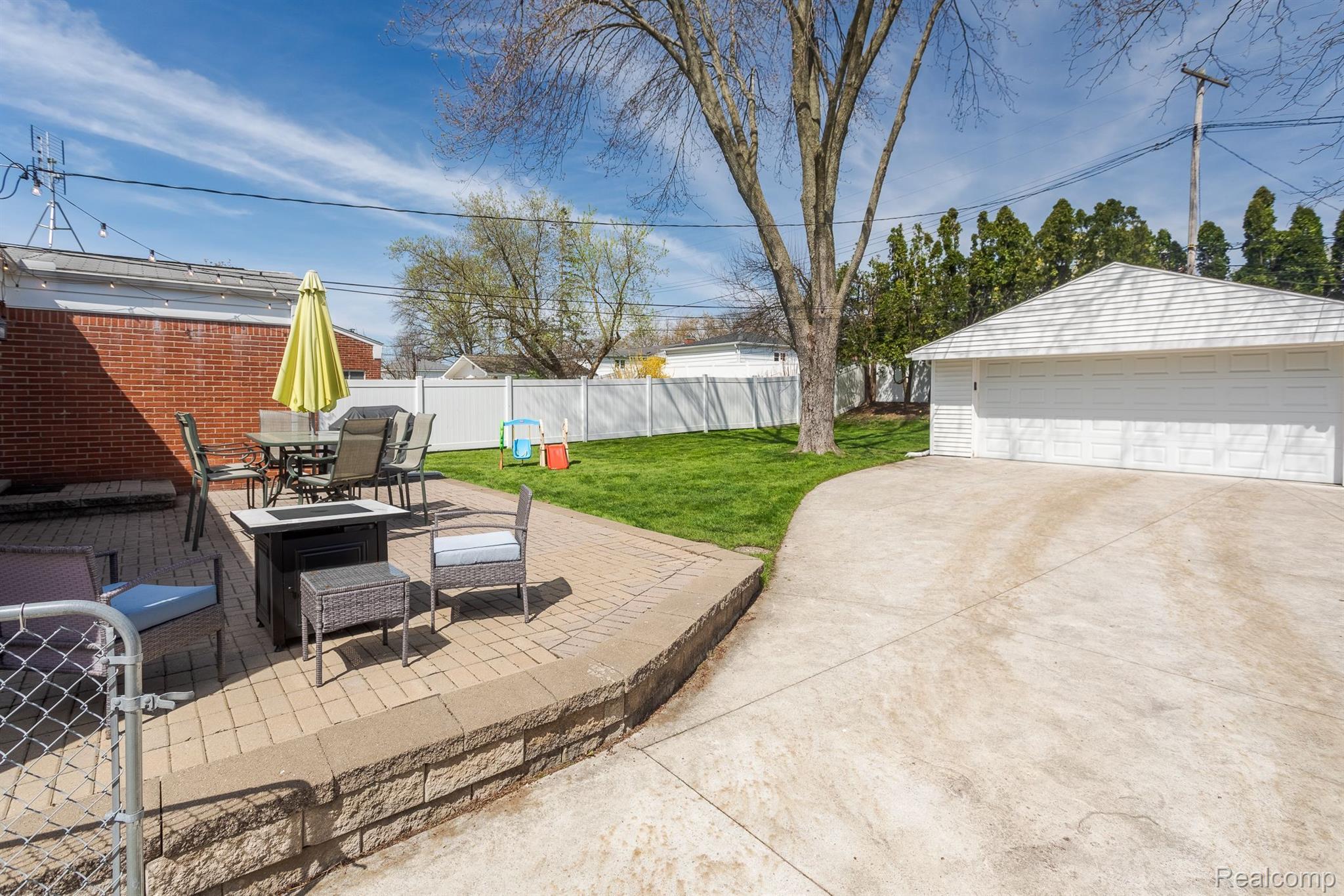 4130 SPRINGER Avenue