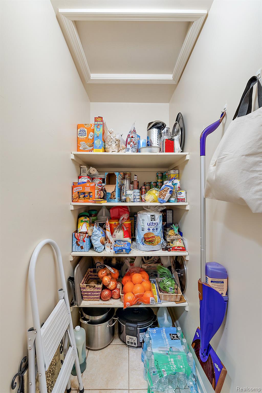 44374 MATHISON Drive