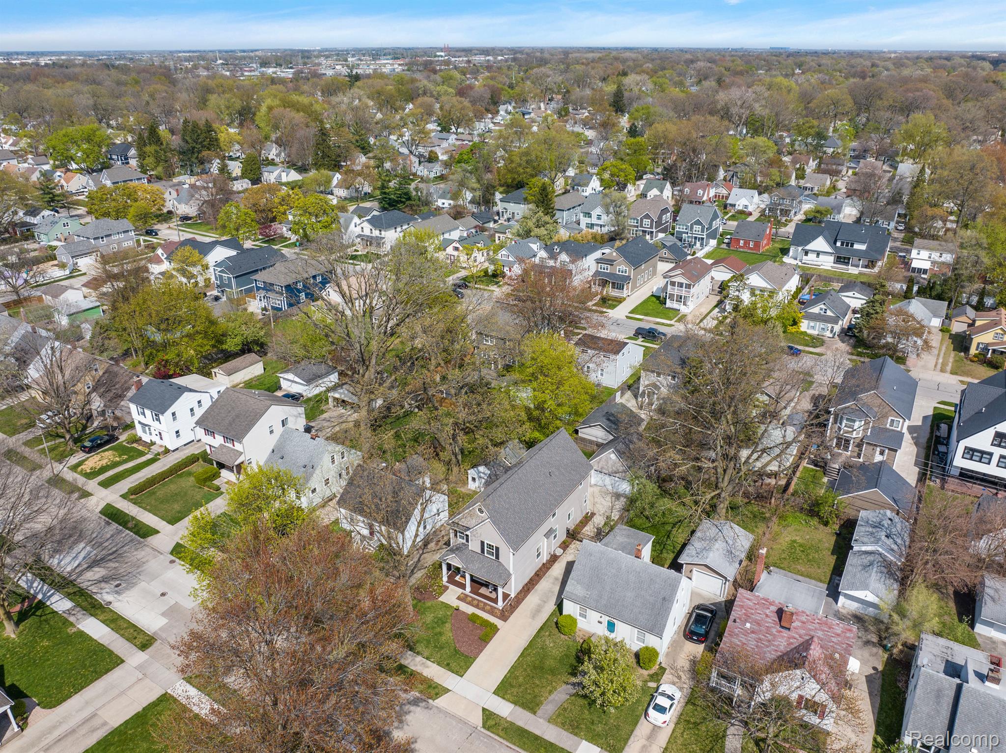 406 N ALTADENA Avenue