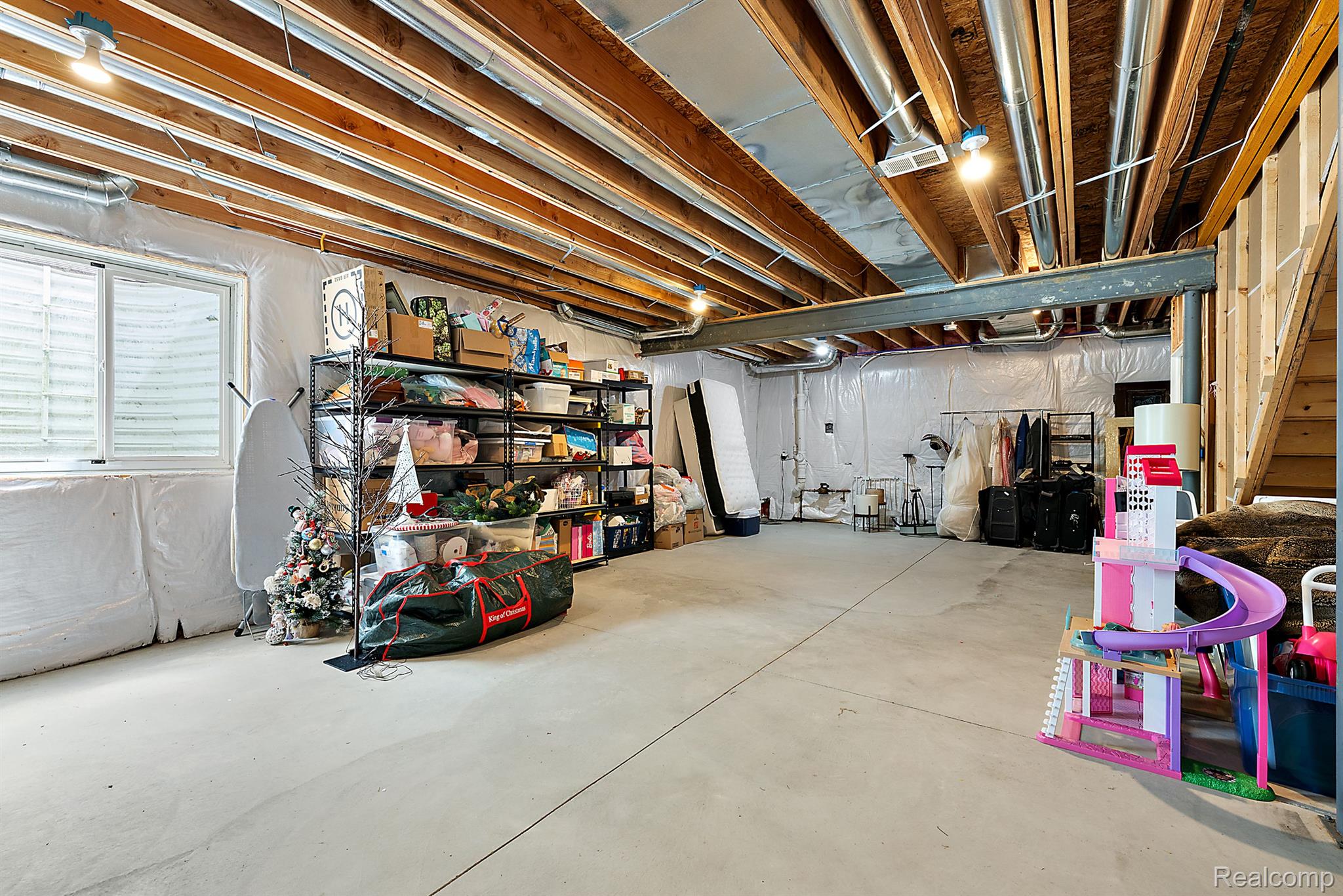 406 N ALTADENA Avenue