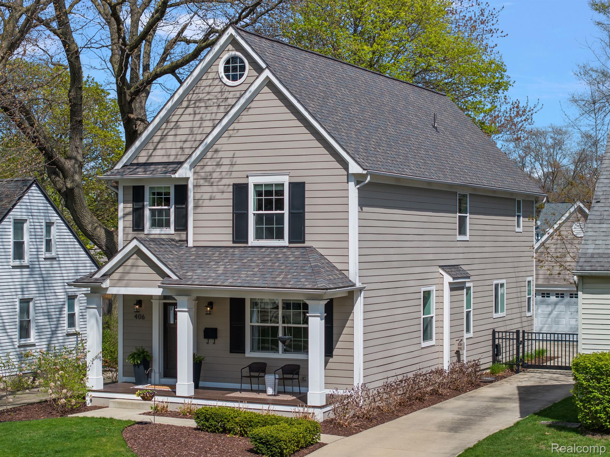 406 N ALTADENA Avenue