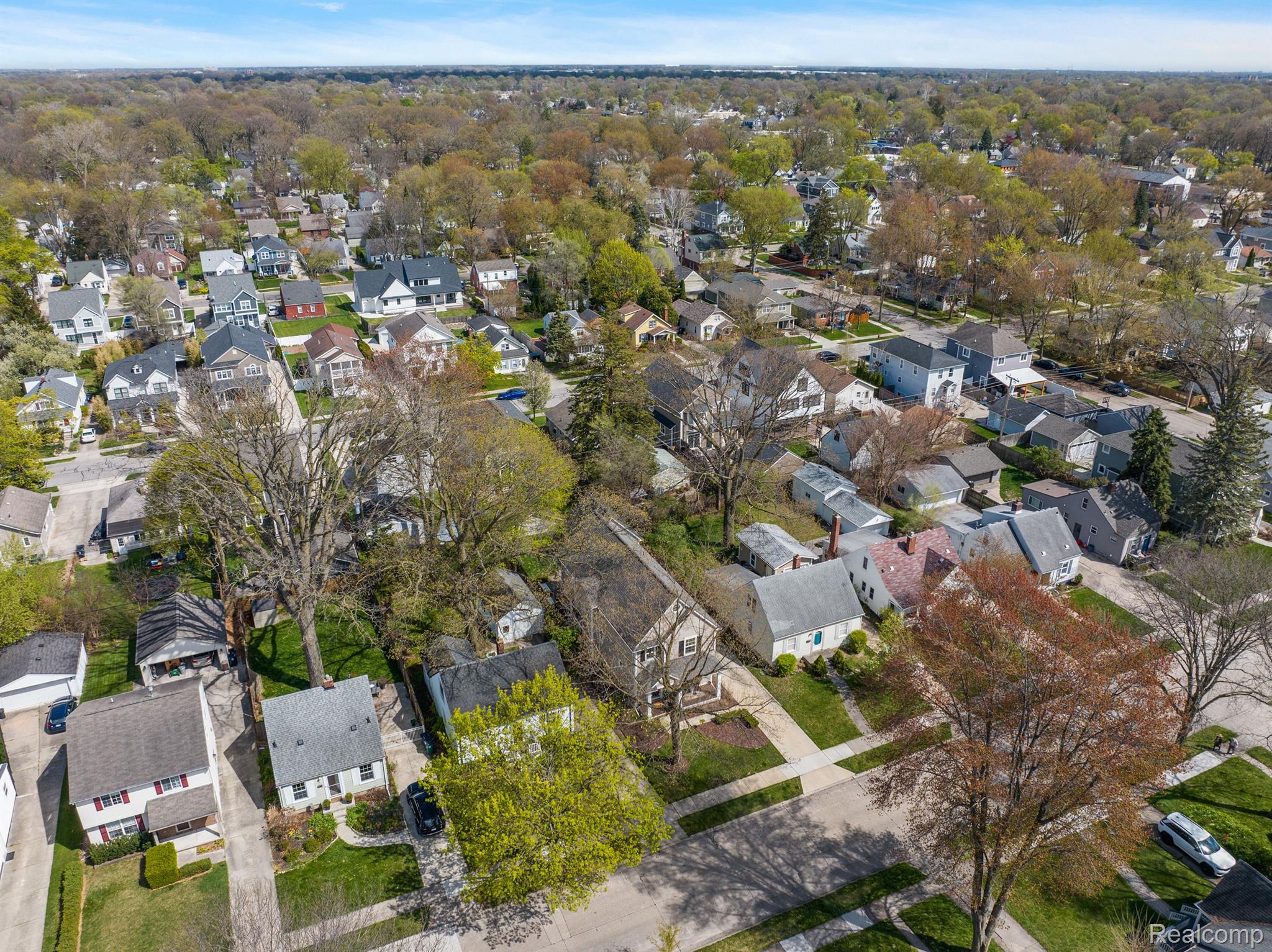 406 N ALTADENA Avenue