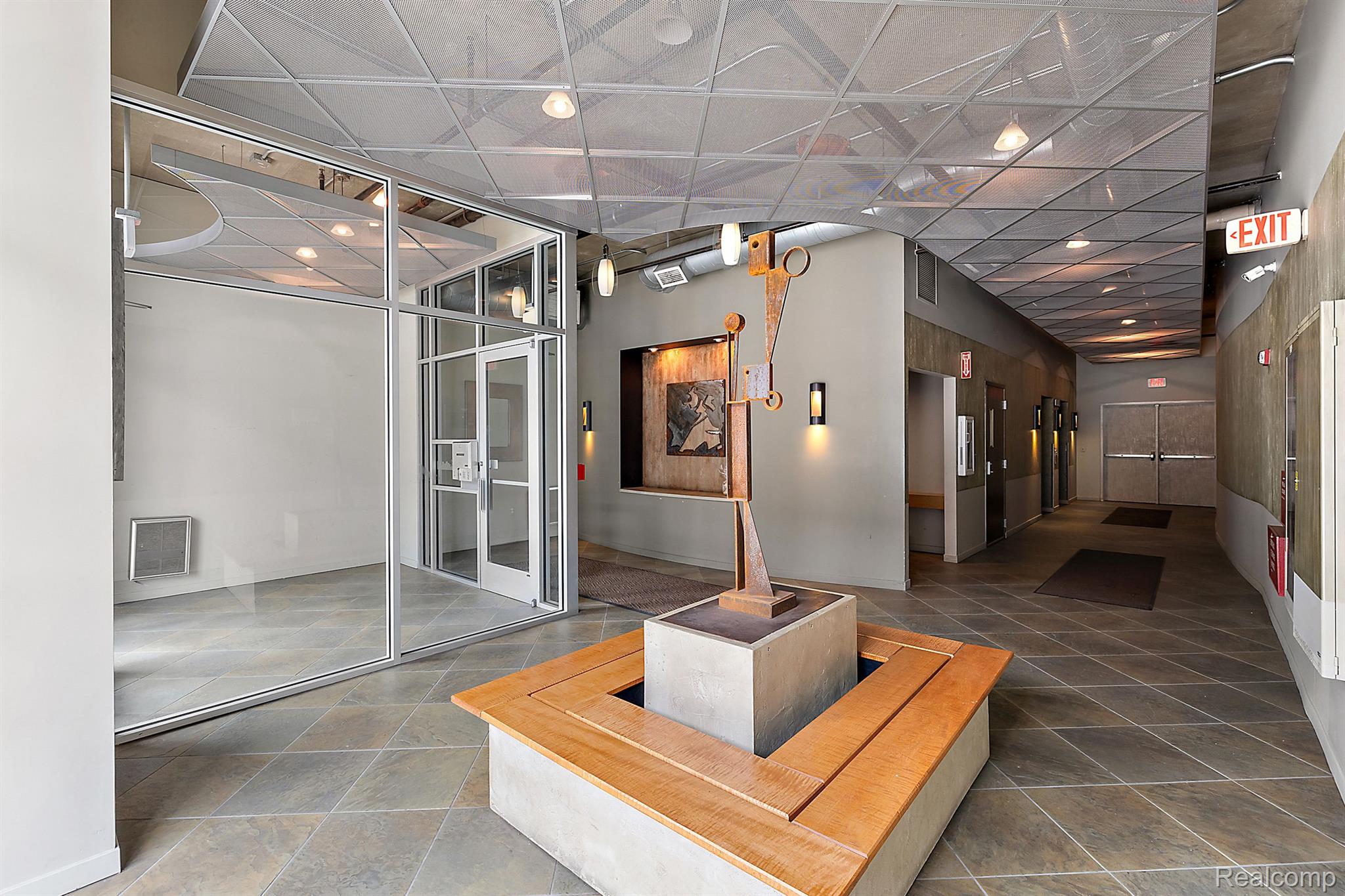 100 W 5TH Street 606