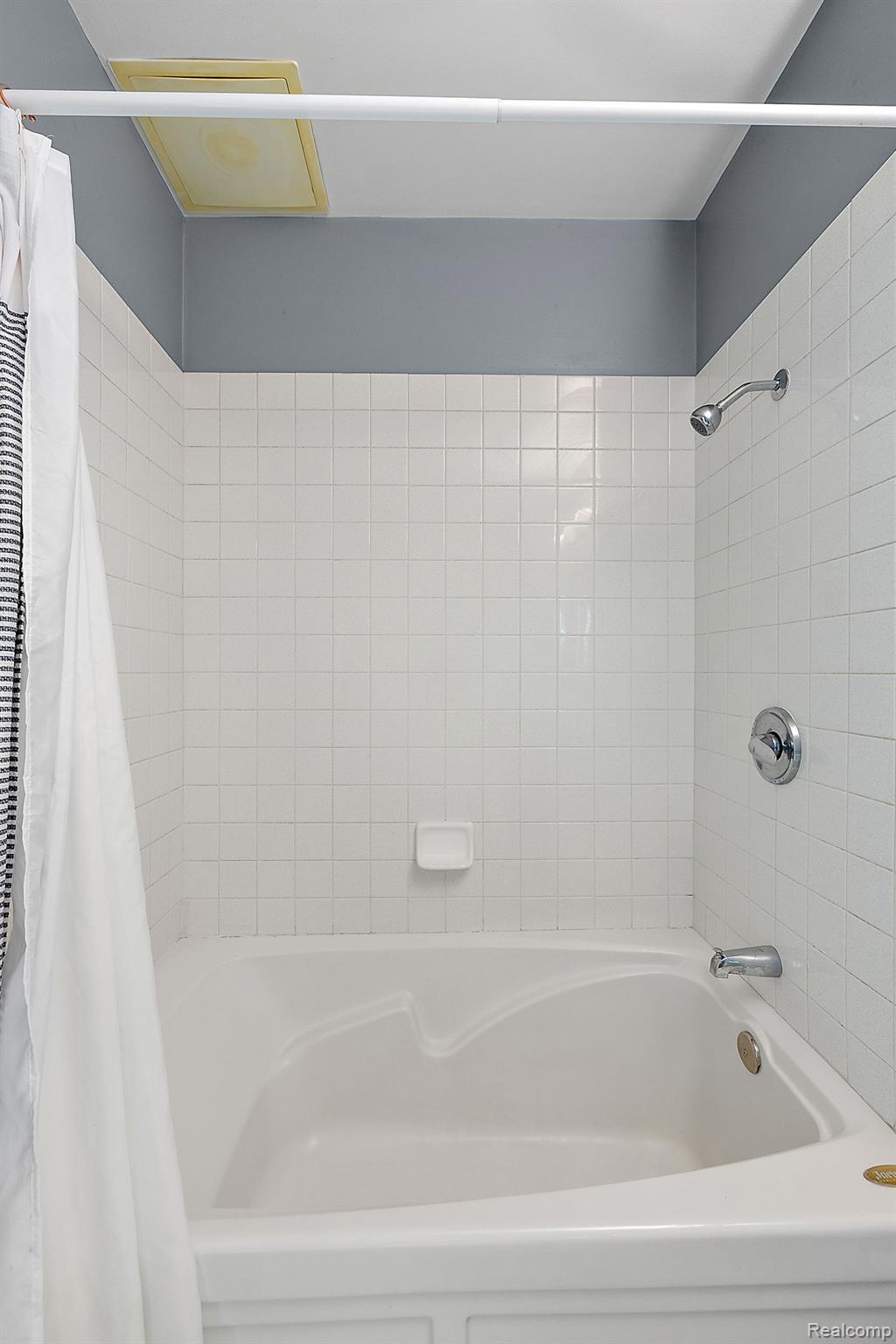 100 W 5TH Street 606