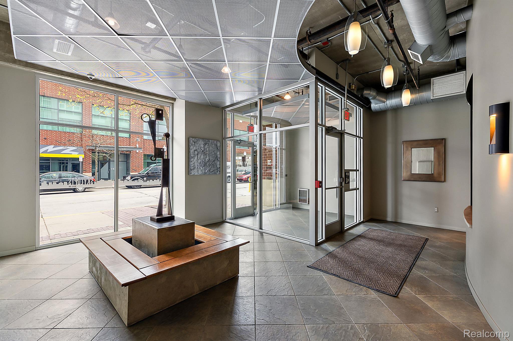 100 W 5TH Street 606