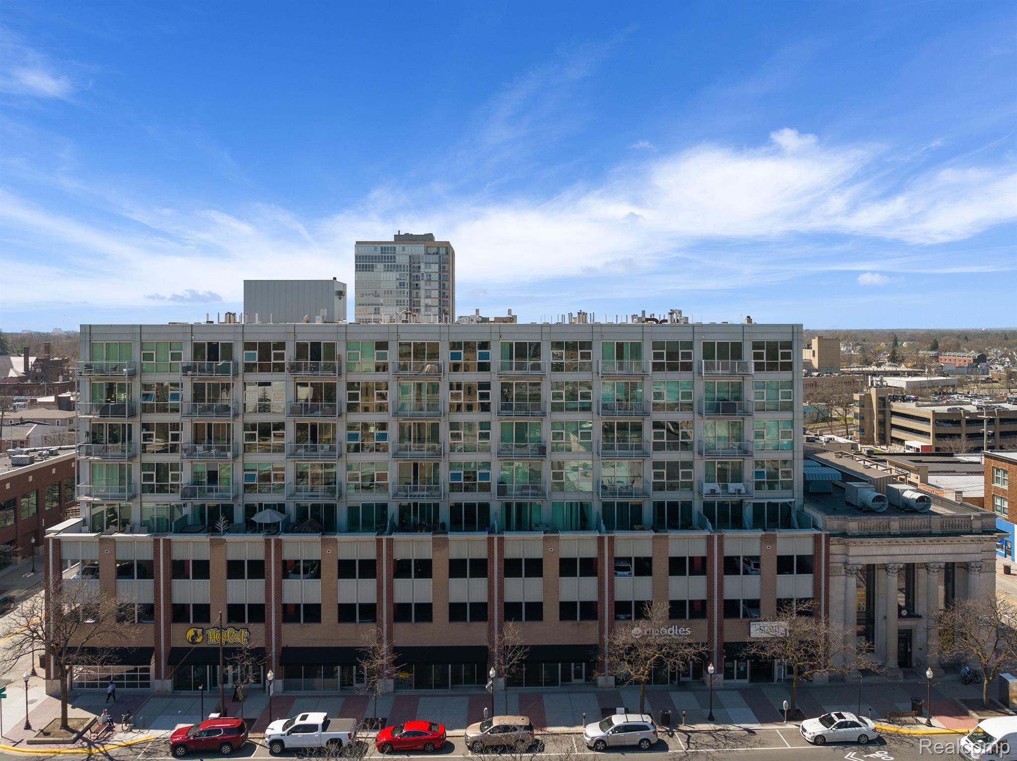 100 W 5TH Street 606