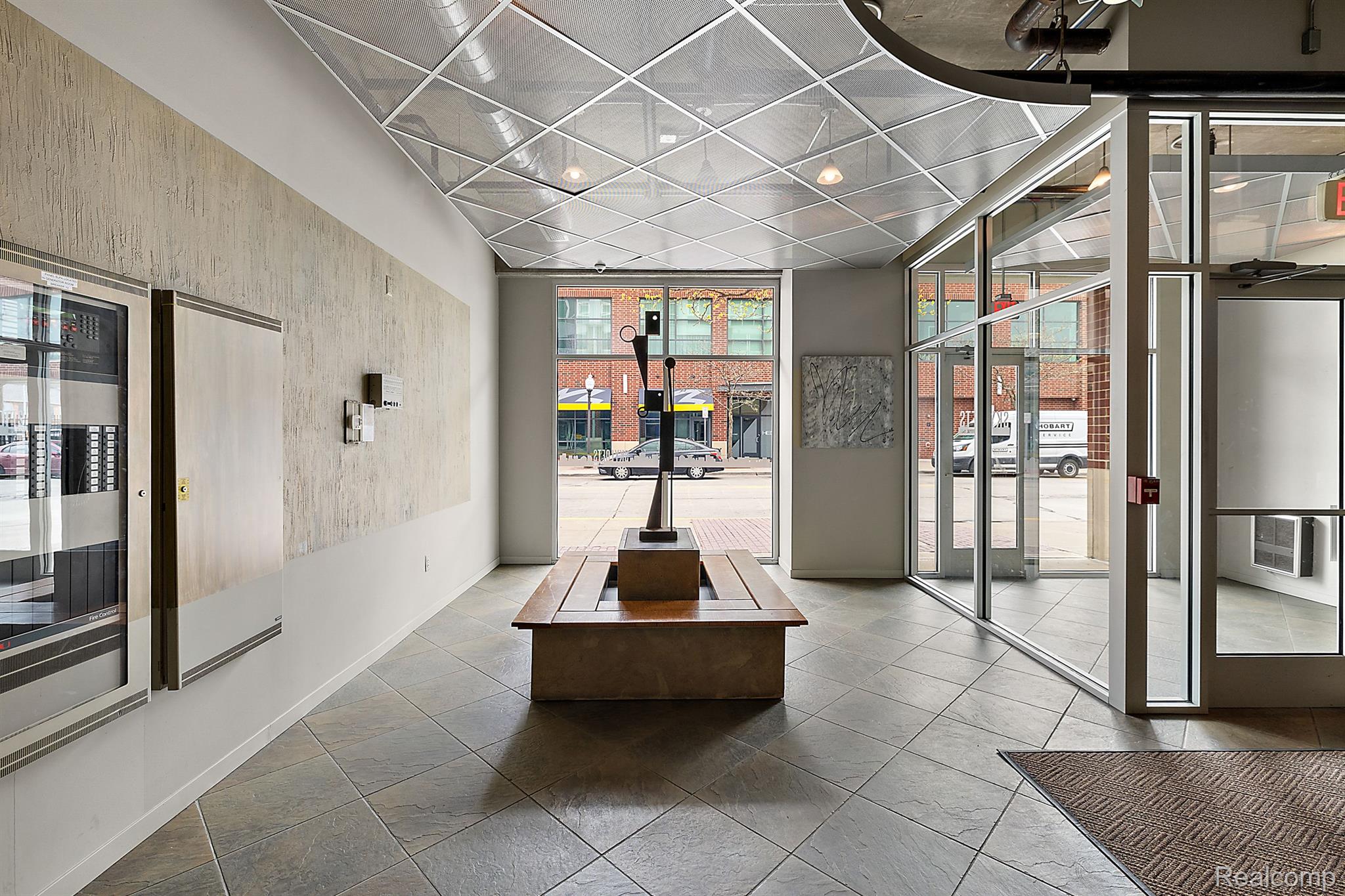 100 W 5TH Street 606