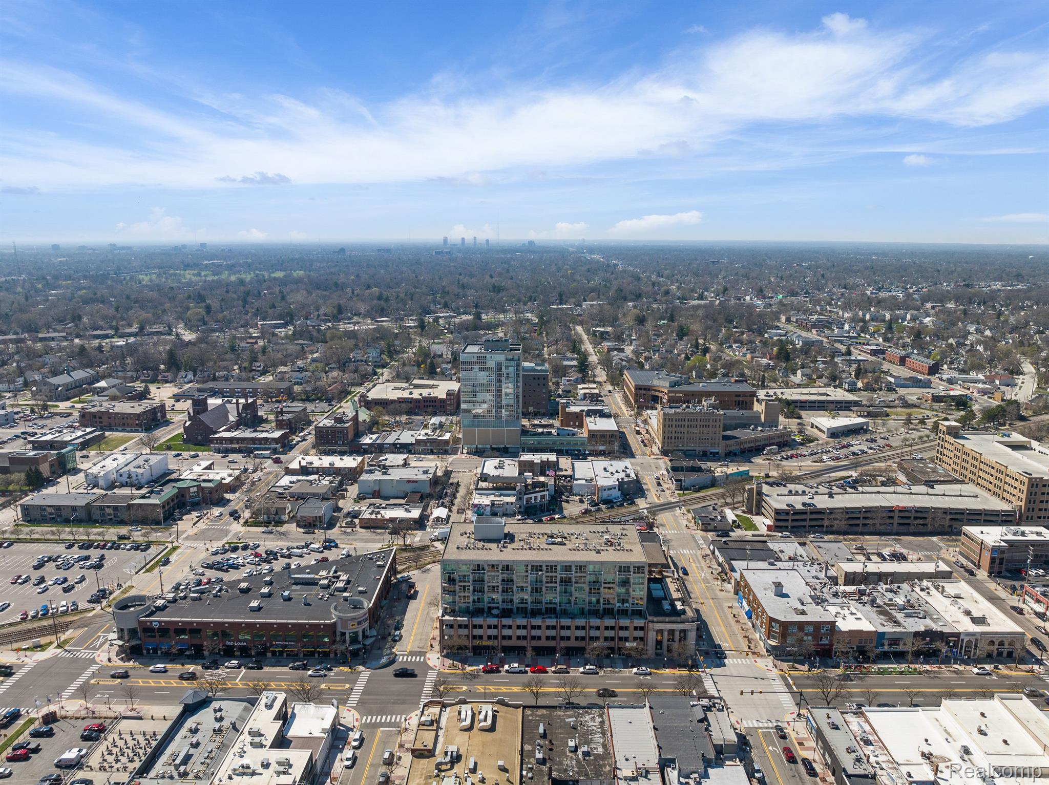 100 W 5TH Street 606