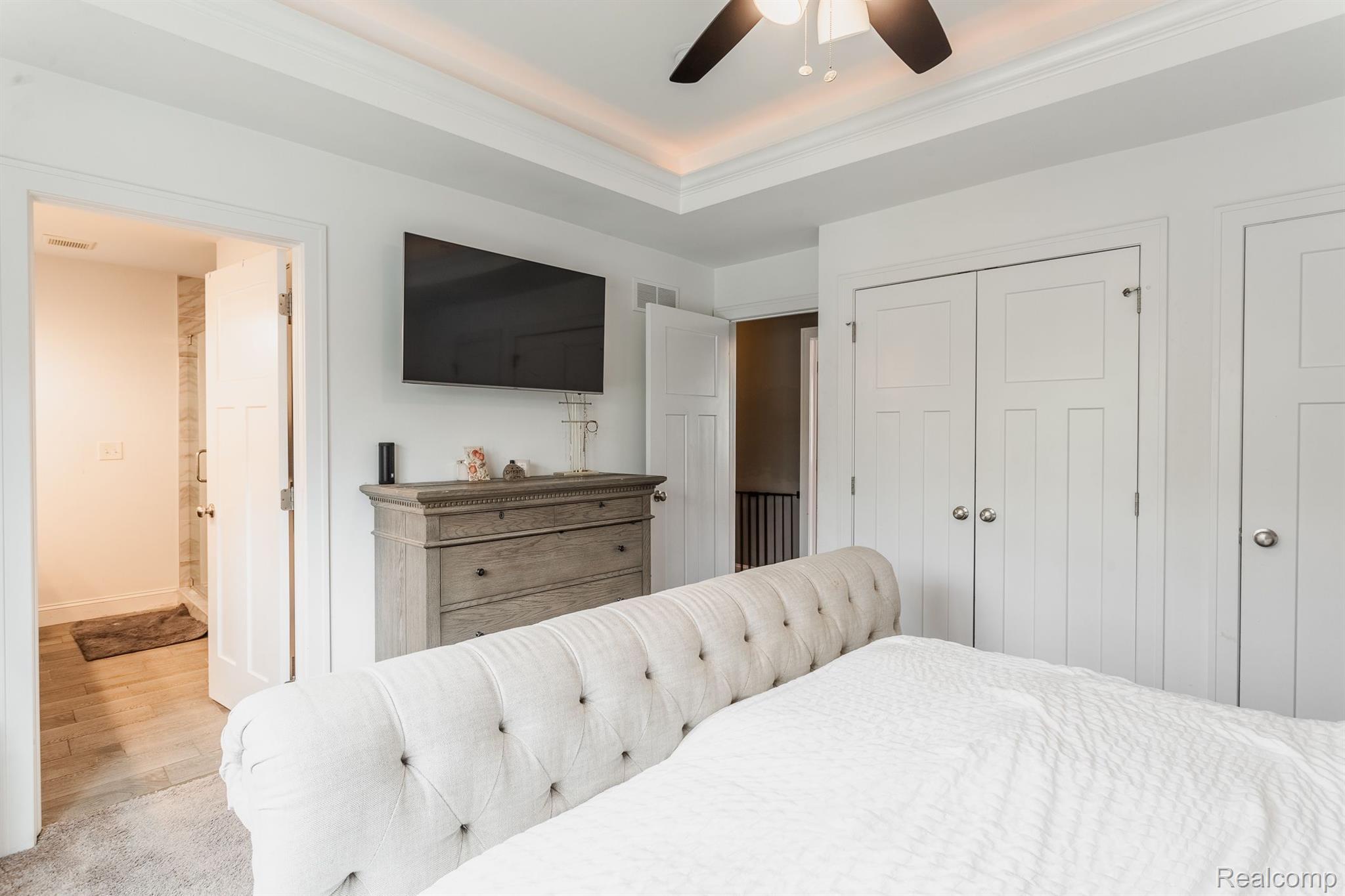 1686 BROWNING Street