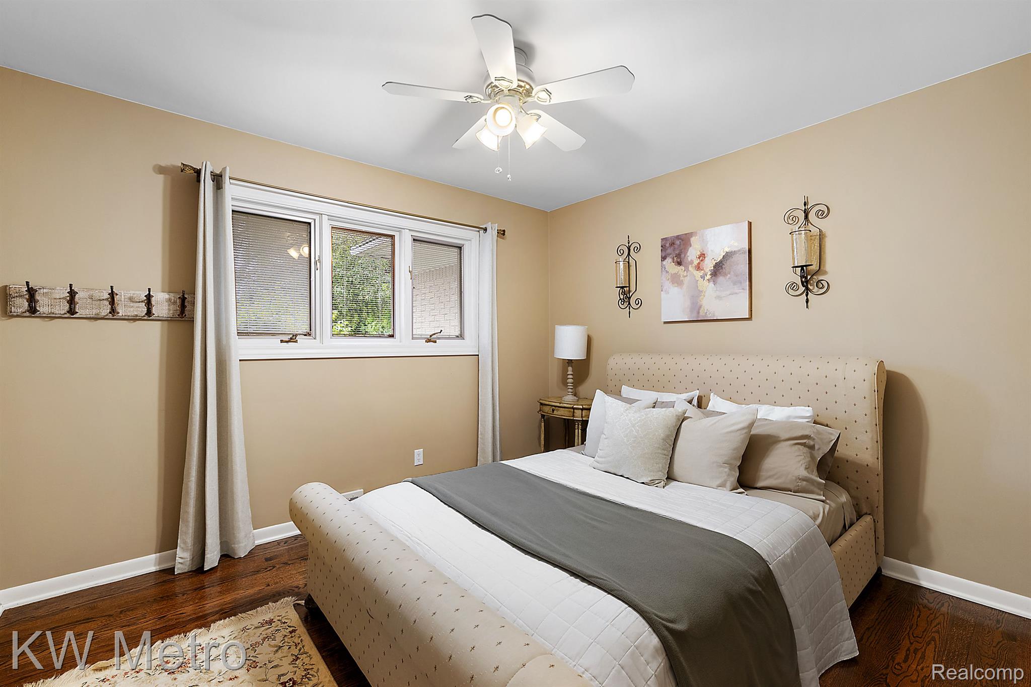 2140 AVONCREST Drive