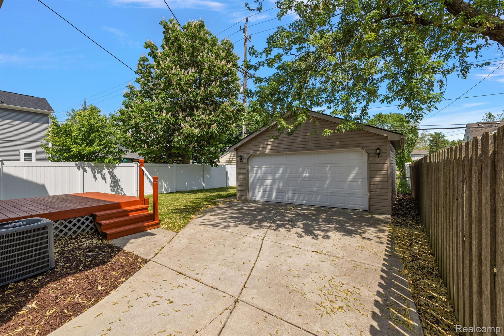 3974 BUCKINGHAM Avenue