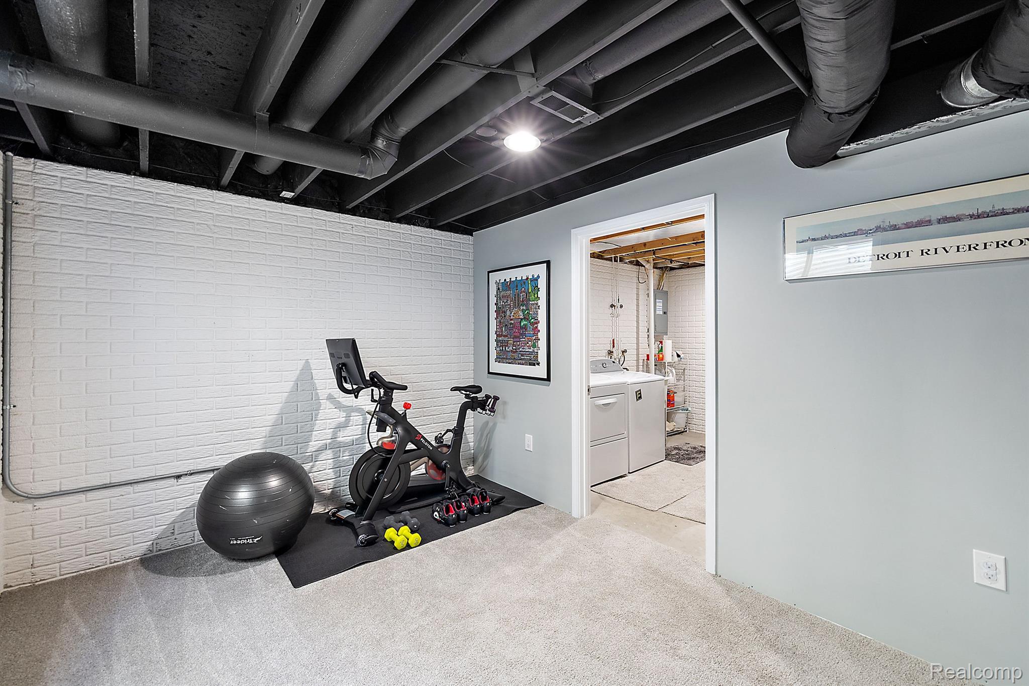 3974 BUCKINGHAM Avenue