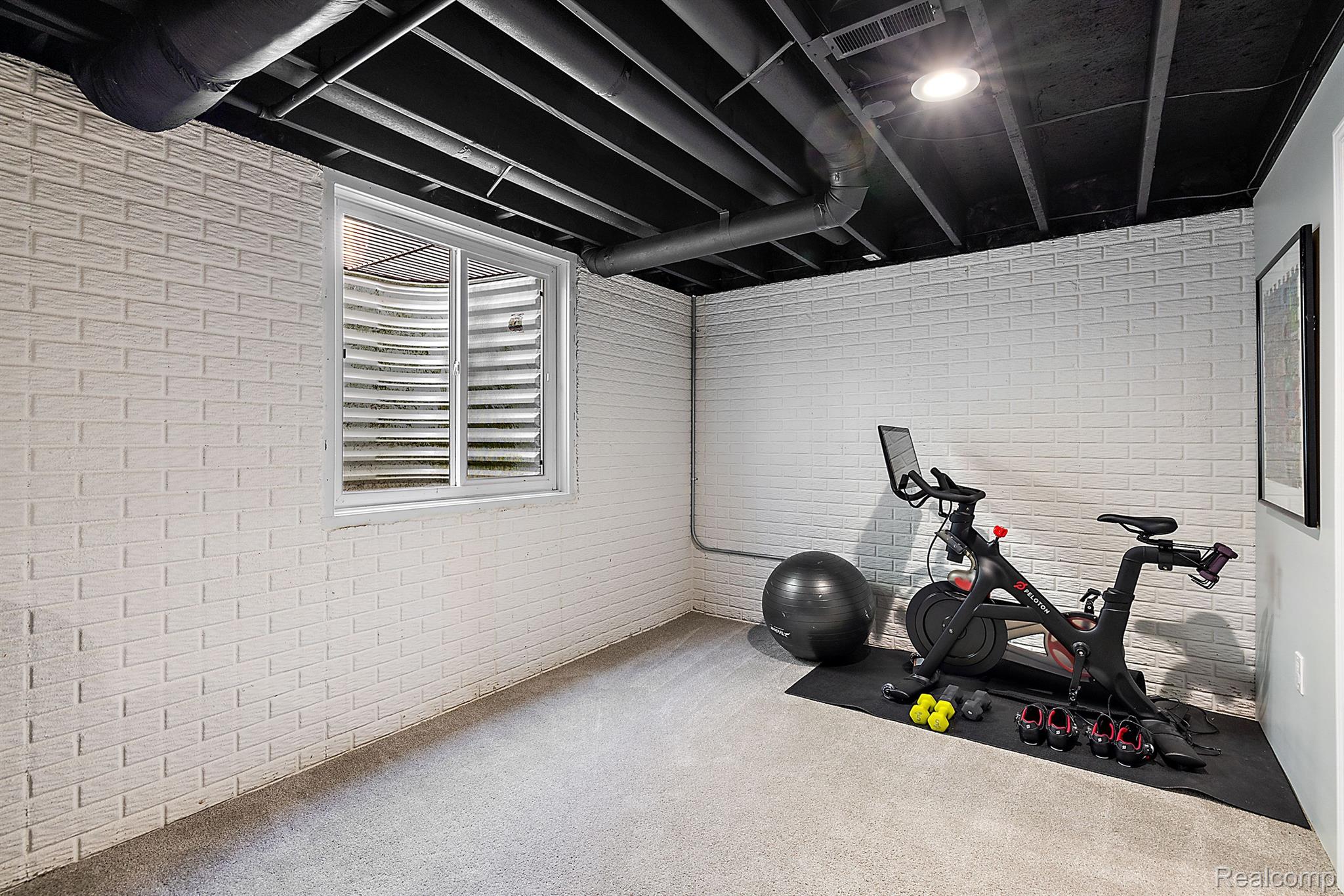 3974 BUCKINGHAM Avenue