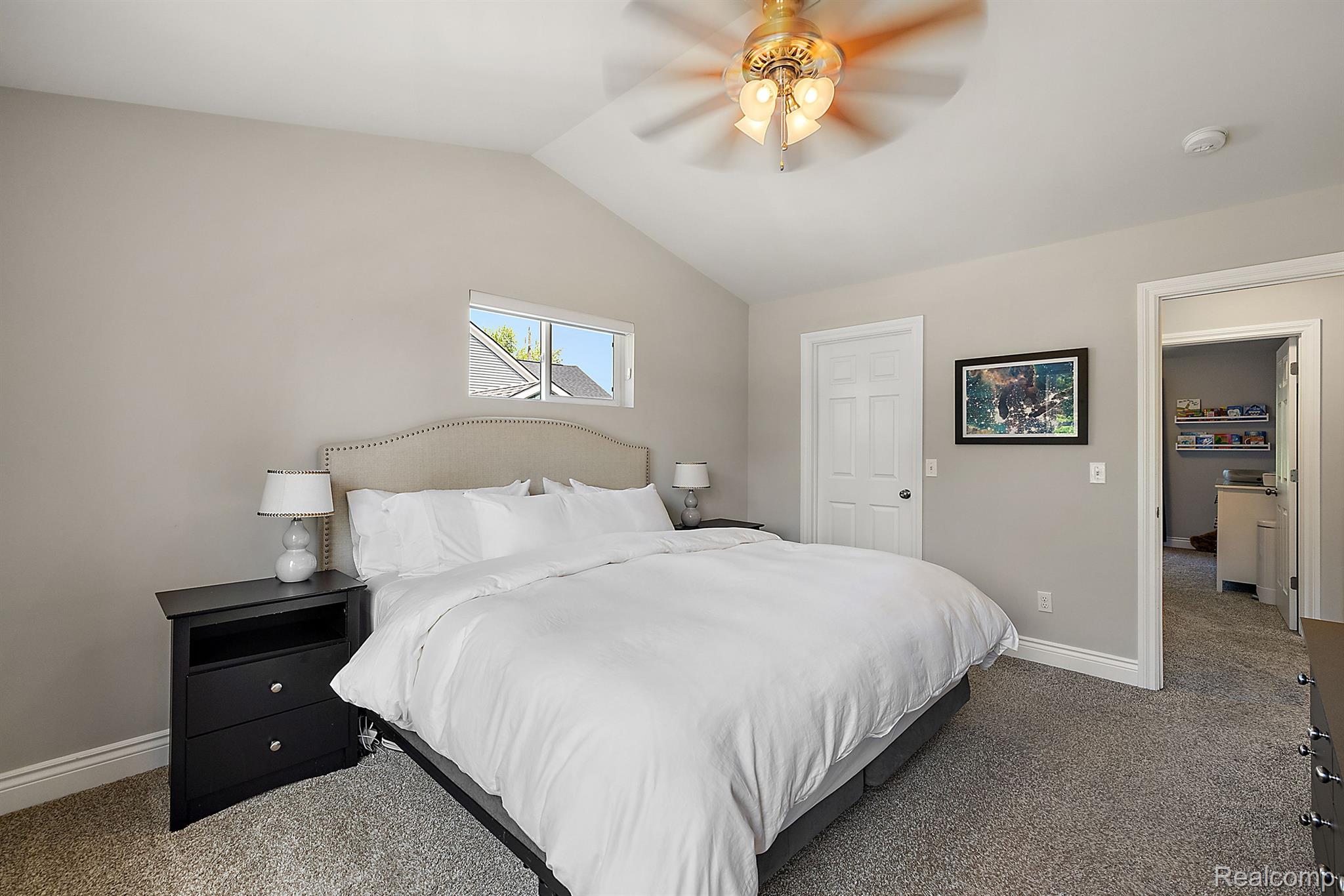 3974 BUCKINGHAM Avenue