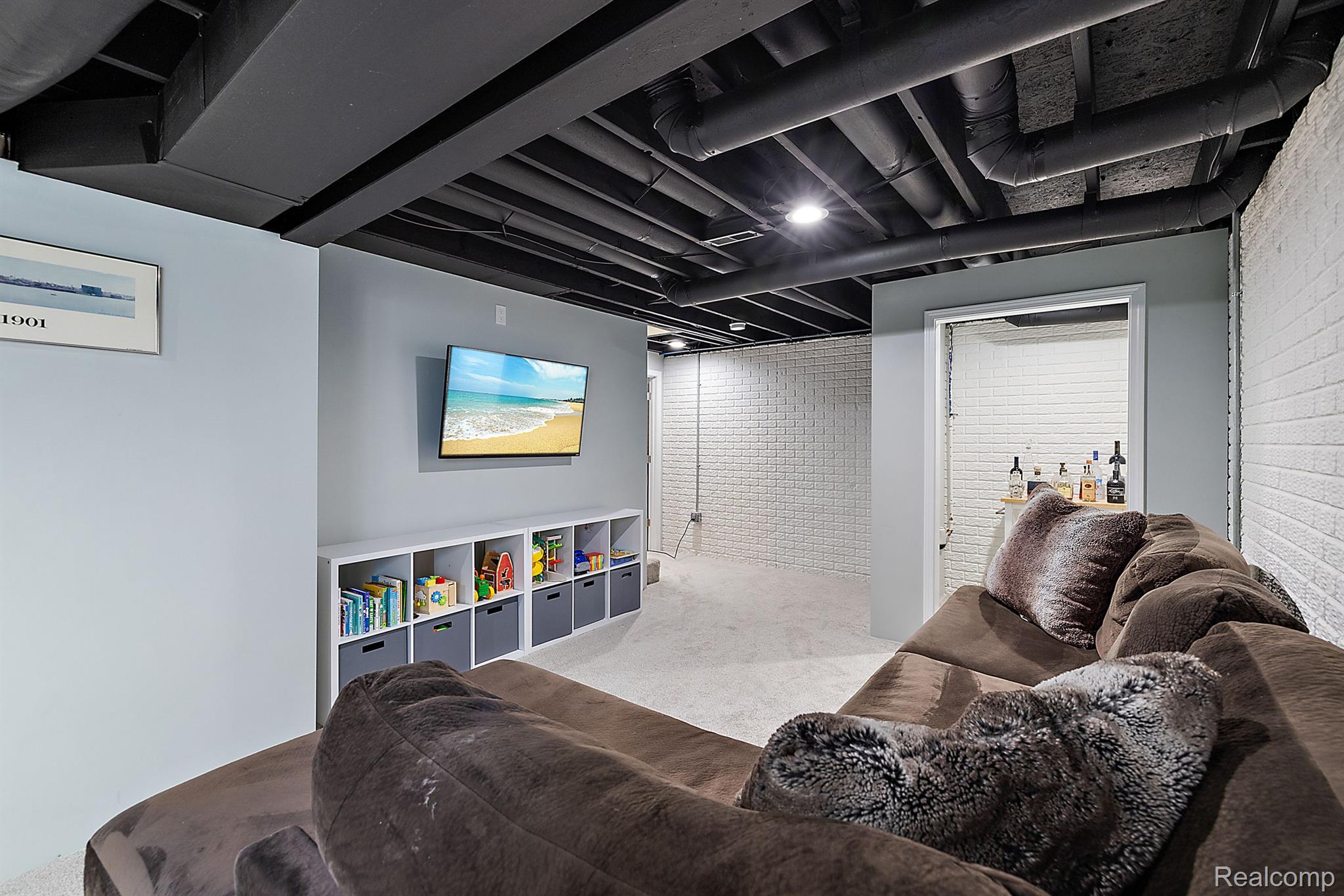 3974 BUCKINGHAM Avenue