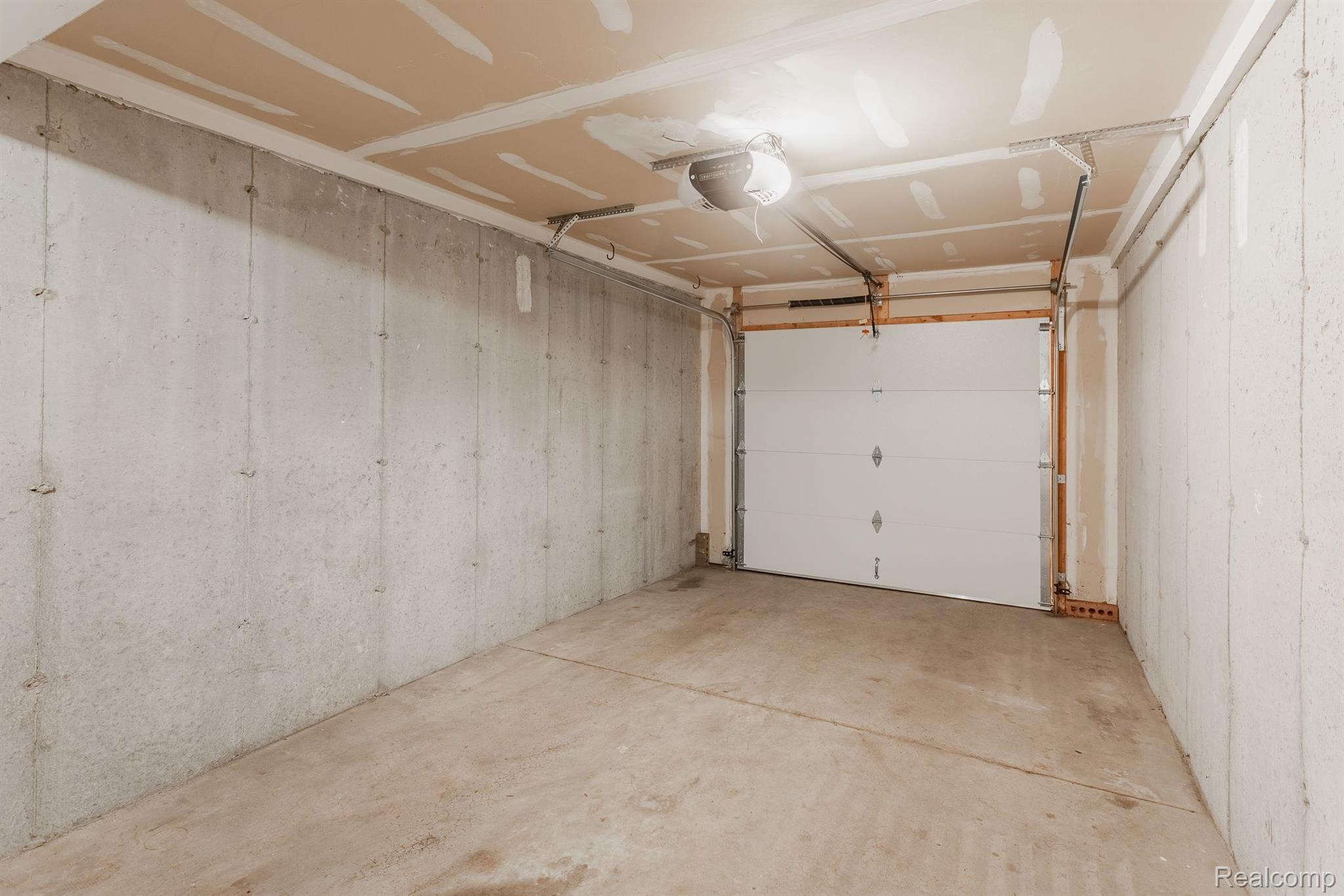 159 ALLENHURST Avenue