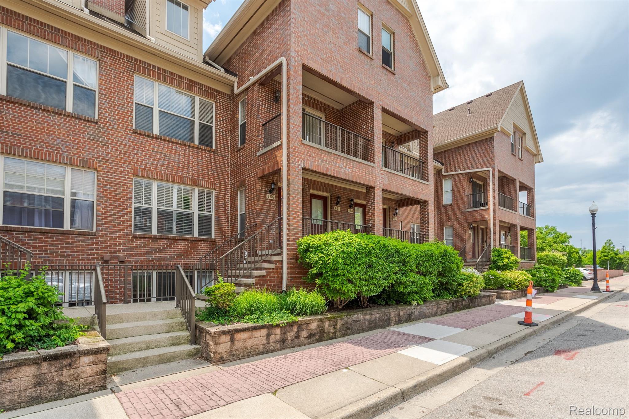 159 ALLENHURST Avenue