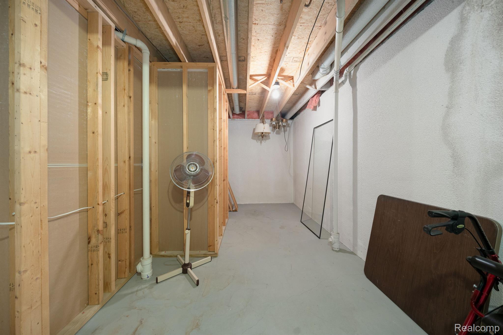 2135 London Bridge Drive