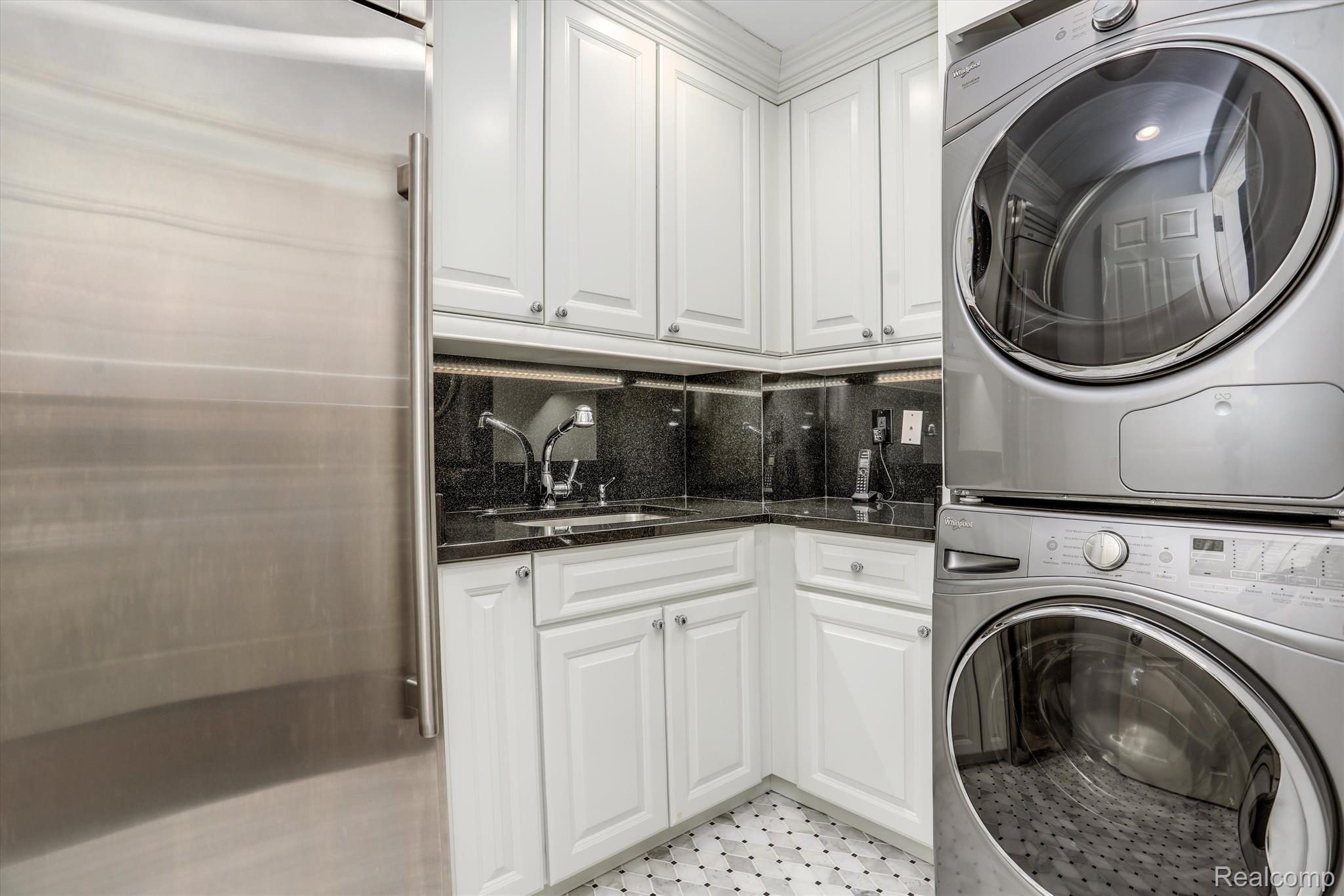 600 W BROWN Street 410