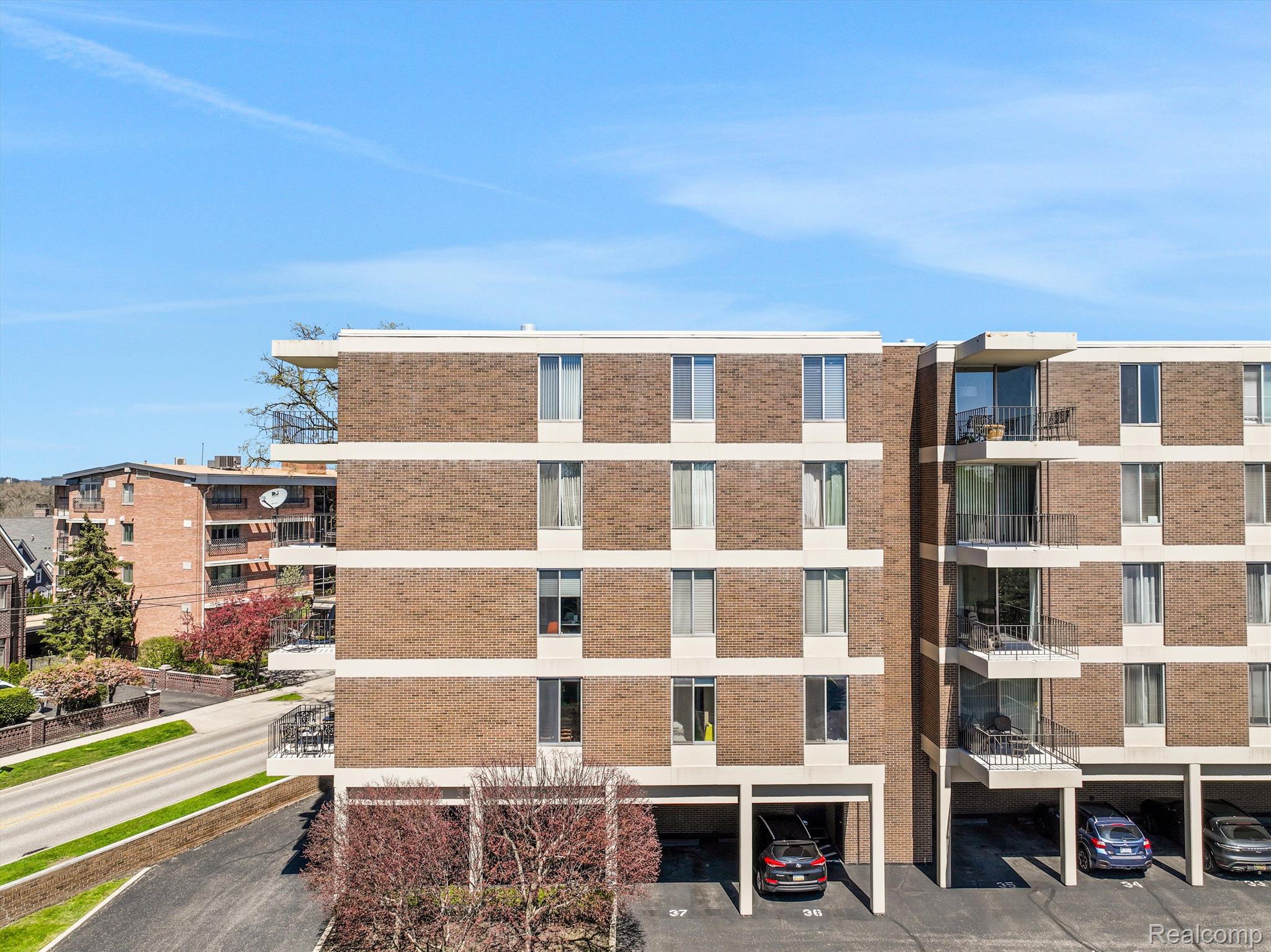 600 W BROWN Street 410